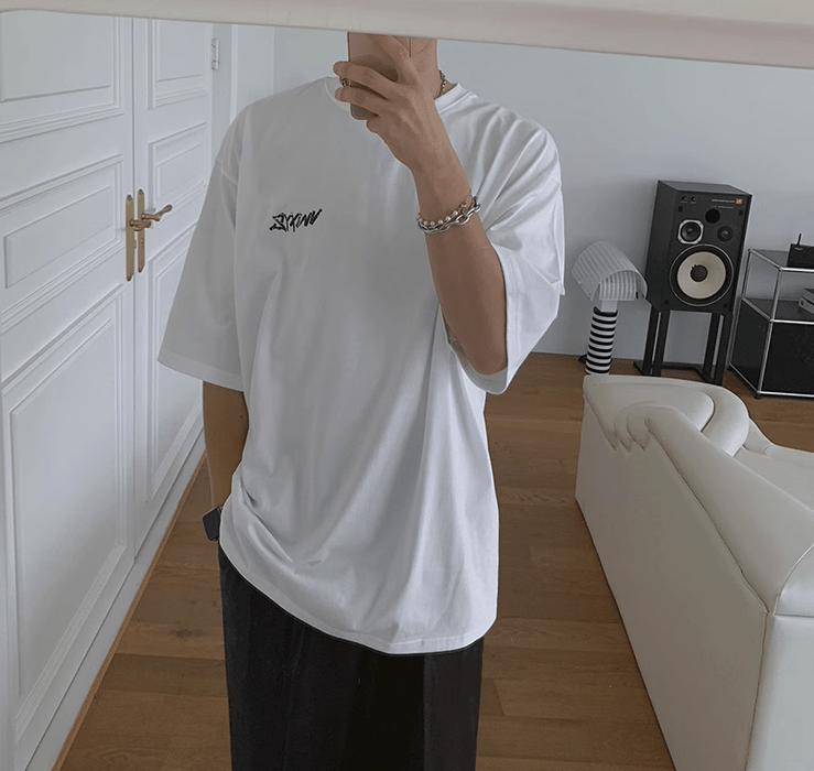 RT No. 11632 WHITE GRAFFITI HALF SLEEVE SHIRT Product Image