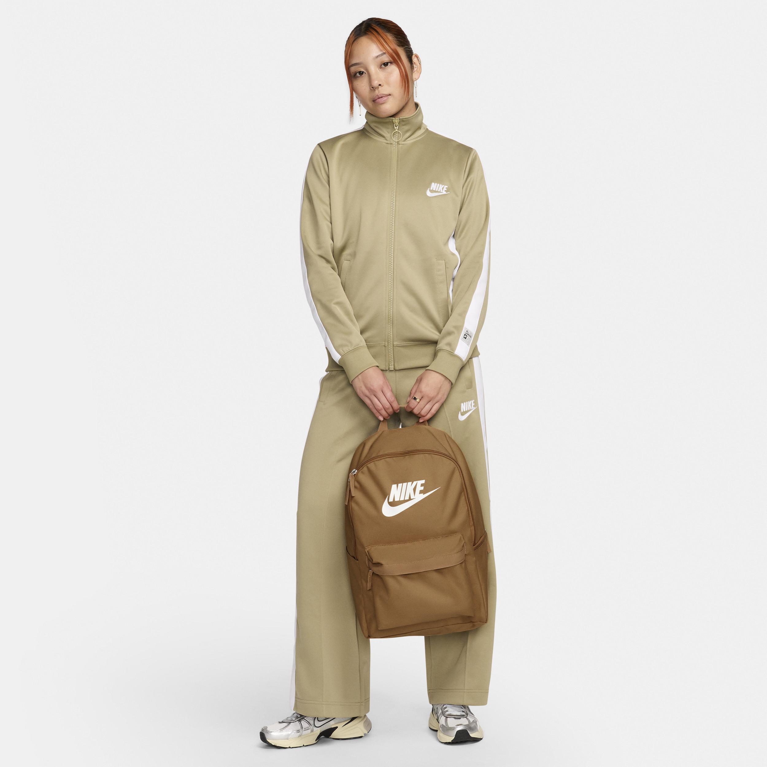Nike Heritage Backpack (25L) Product Image