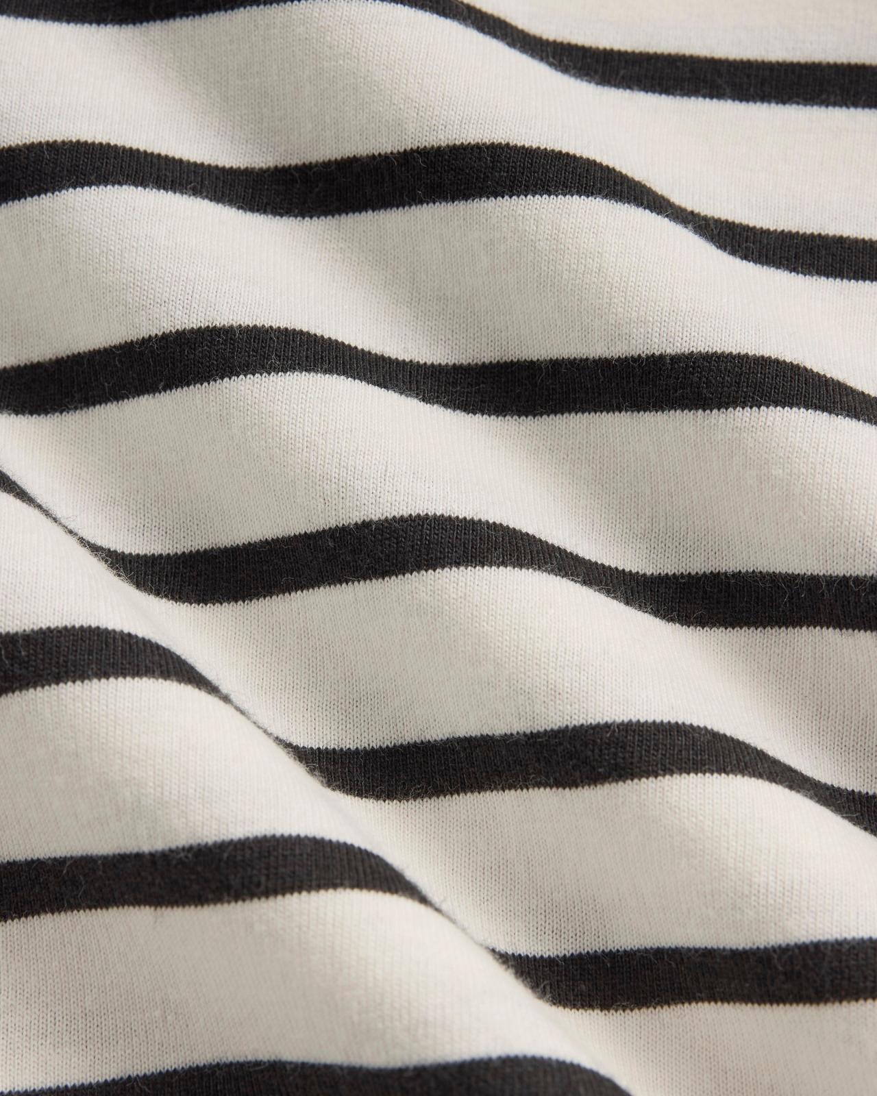 Mens Essential Organic Crew T-Shirt by Everlane Product Image