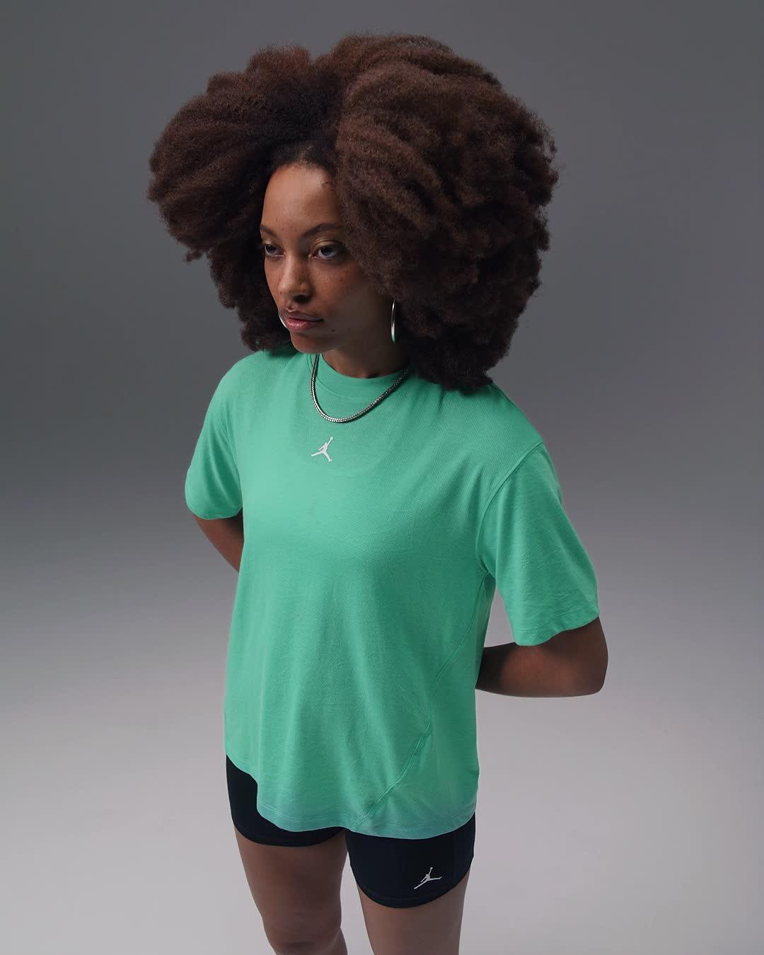 Jordan Sport Women's Diamond Short-Sleeve Top Product Image