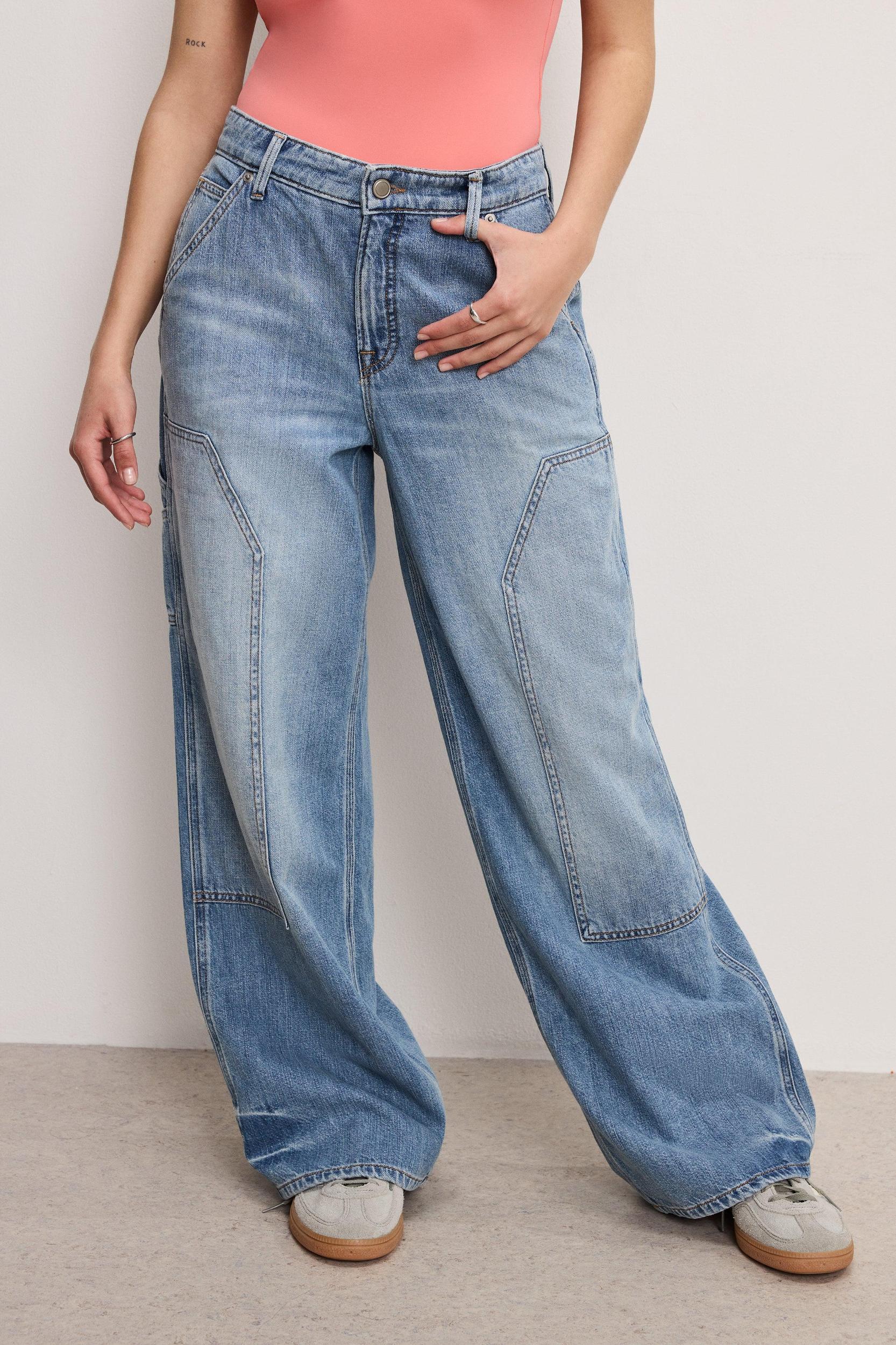 GOOD STANDARD EASE PETITE CARPENTER JEANS | INDIGO879 Product Image