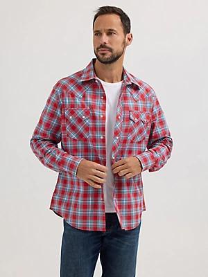 Men's Wrangler Retro® Long Sleeve Sawtooth Snap Pocket Western Shirt in Cherry Product Image