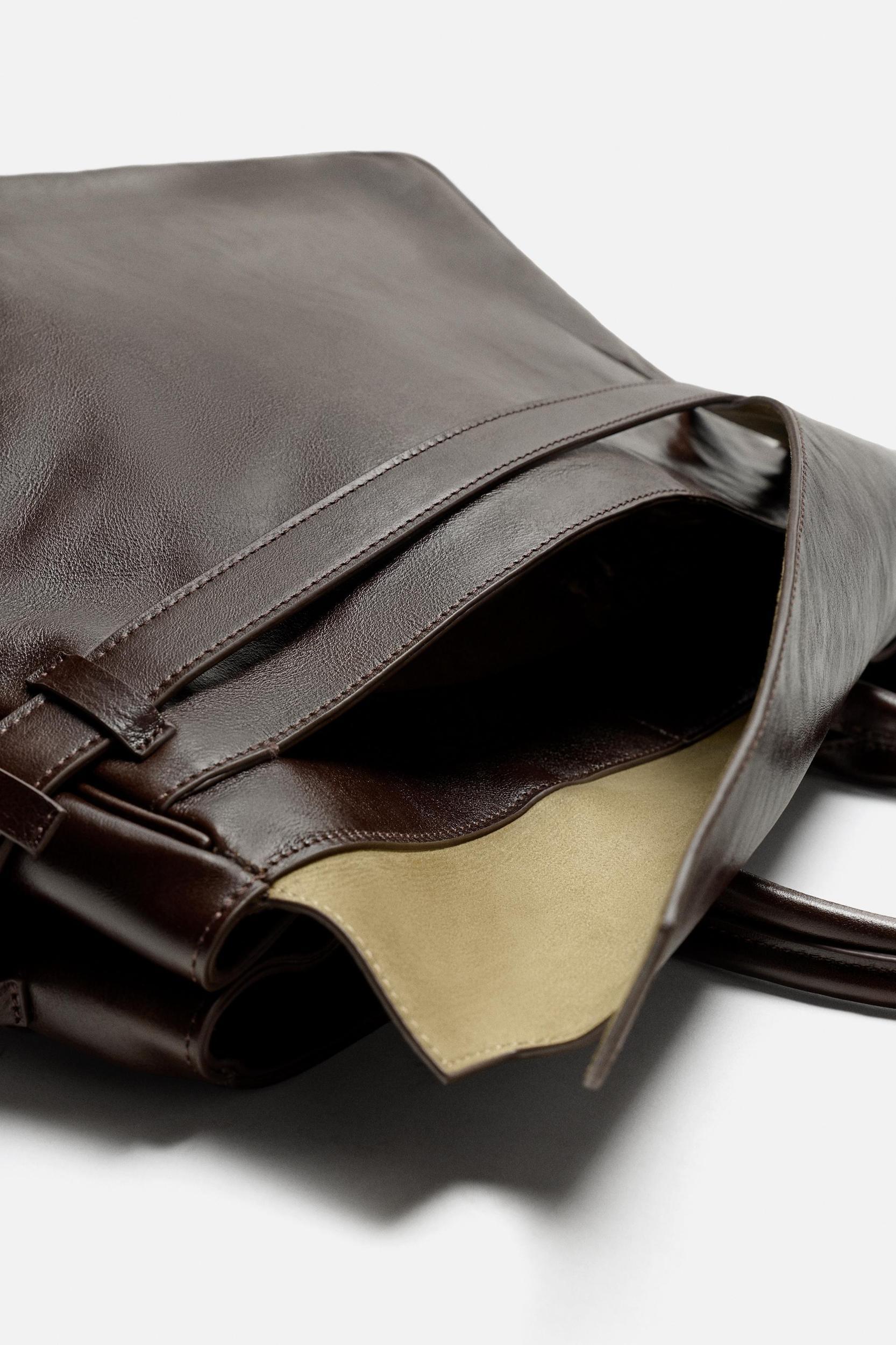 LEATHER HANDBAG Product Image