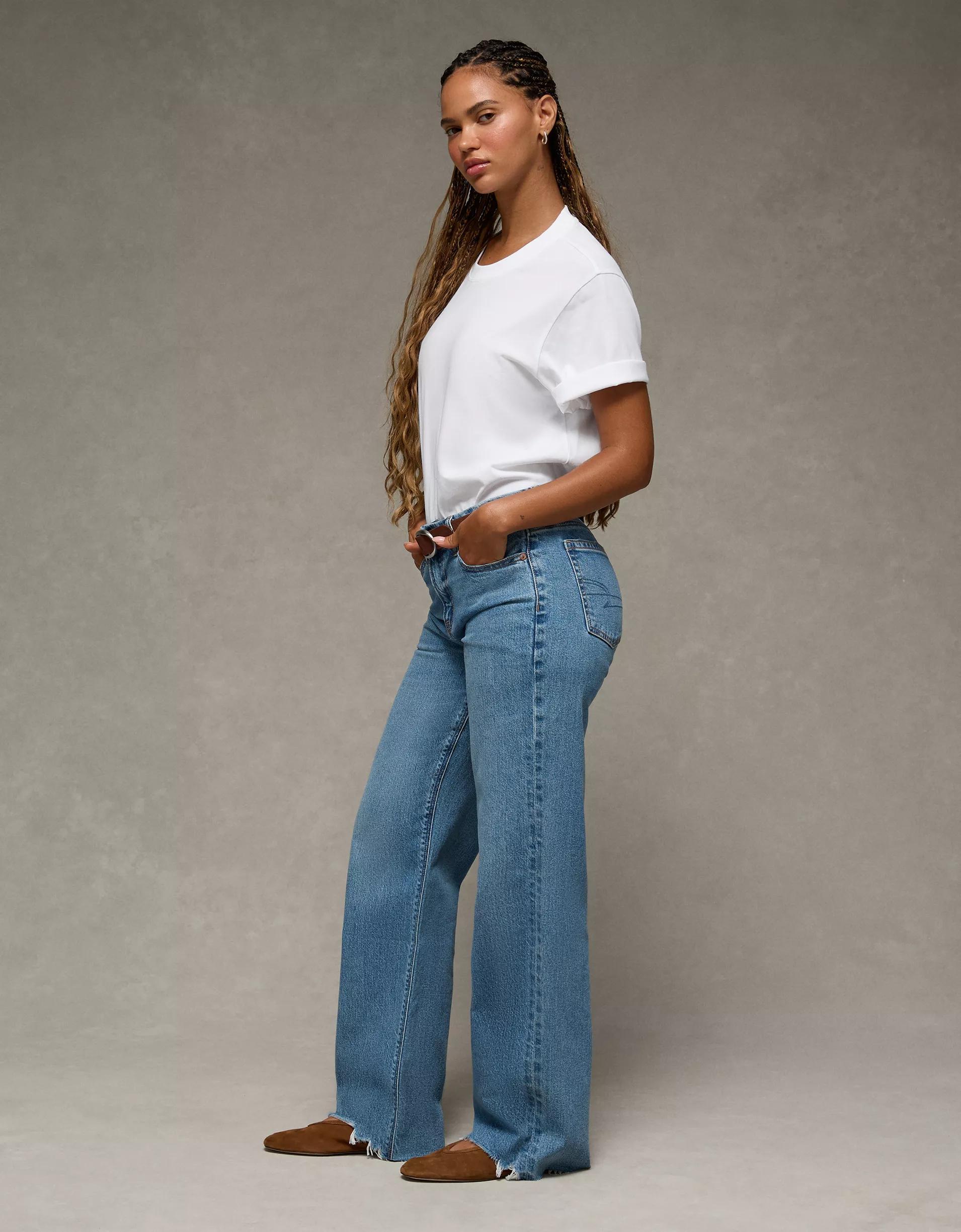 AE Strigid Curvy High-Waisted Stovepipe Jean Product Image