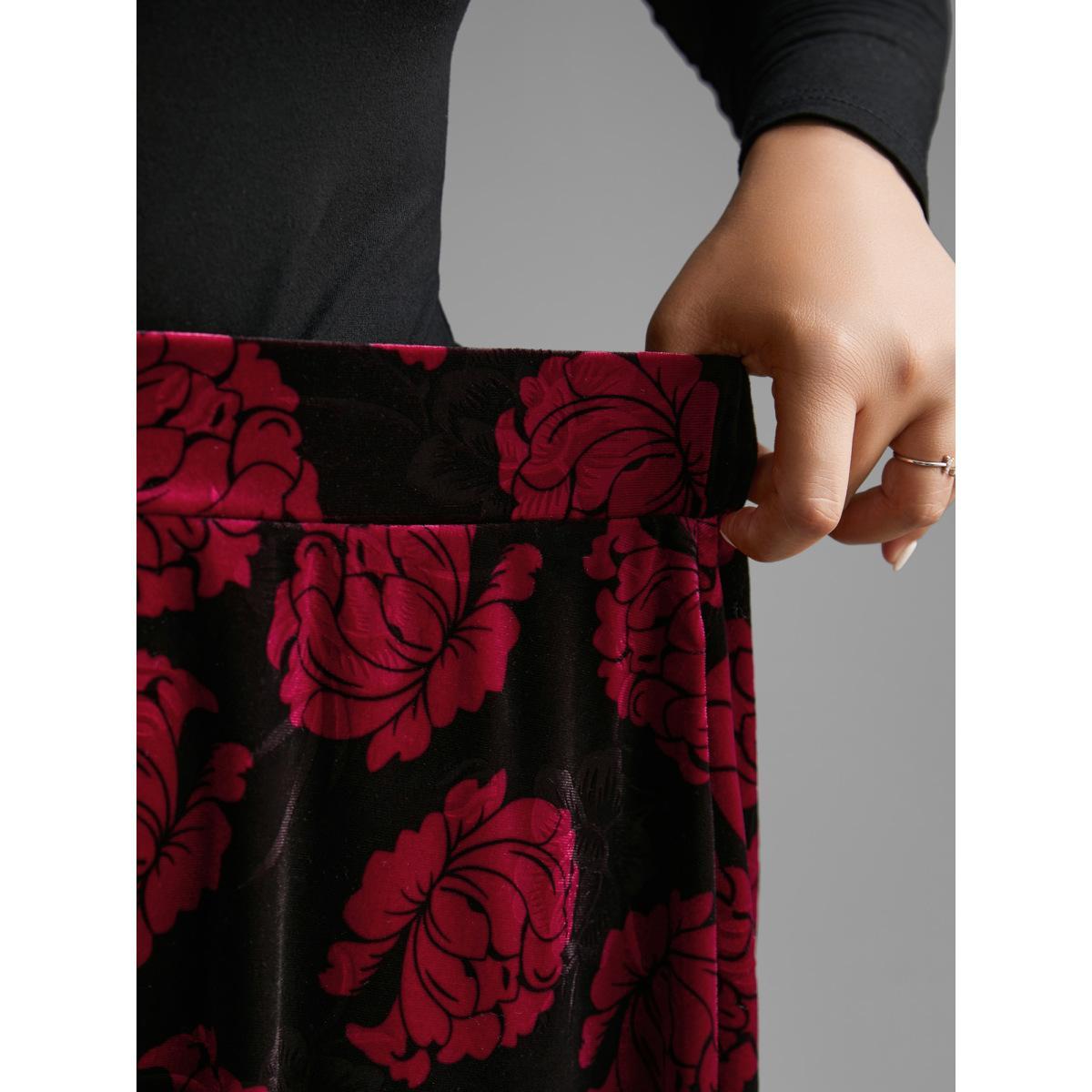 Plus Size Velvet Floral Elastic Waist Skirt Women BlackFlower Elegant Loose Low stretch Side seam pocket Everyday Skirts BloomChic 30/6X Product Image