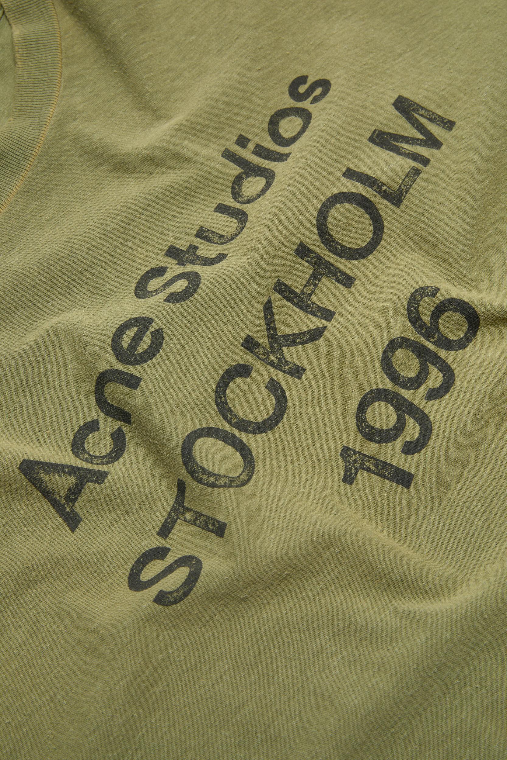 Logo t-shirt - Relaxed fit Product Image