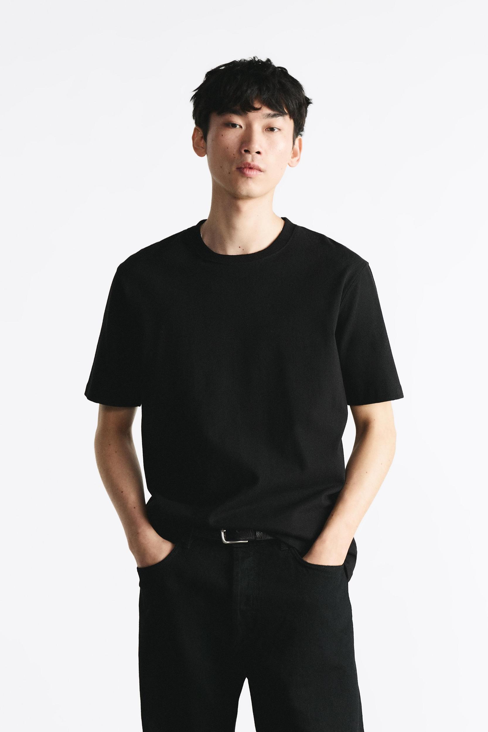 SHORT SLEEVE HEAVYWEIGHT T-SHIRT Product Image