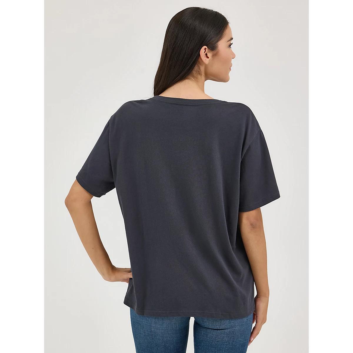 Women's Wrangler Western Graphic Girlfriend Tee in Phantom Product Image
