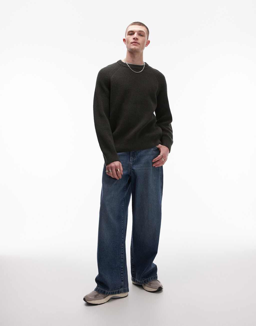 ARKET linen blend knitted sweater in dark green Product Image