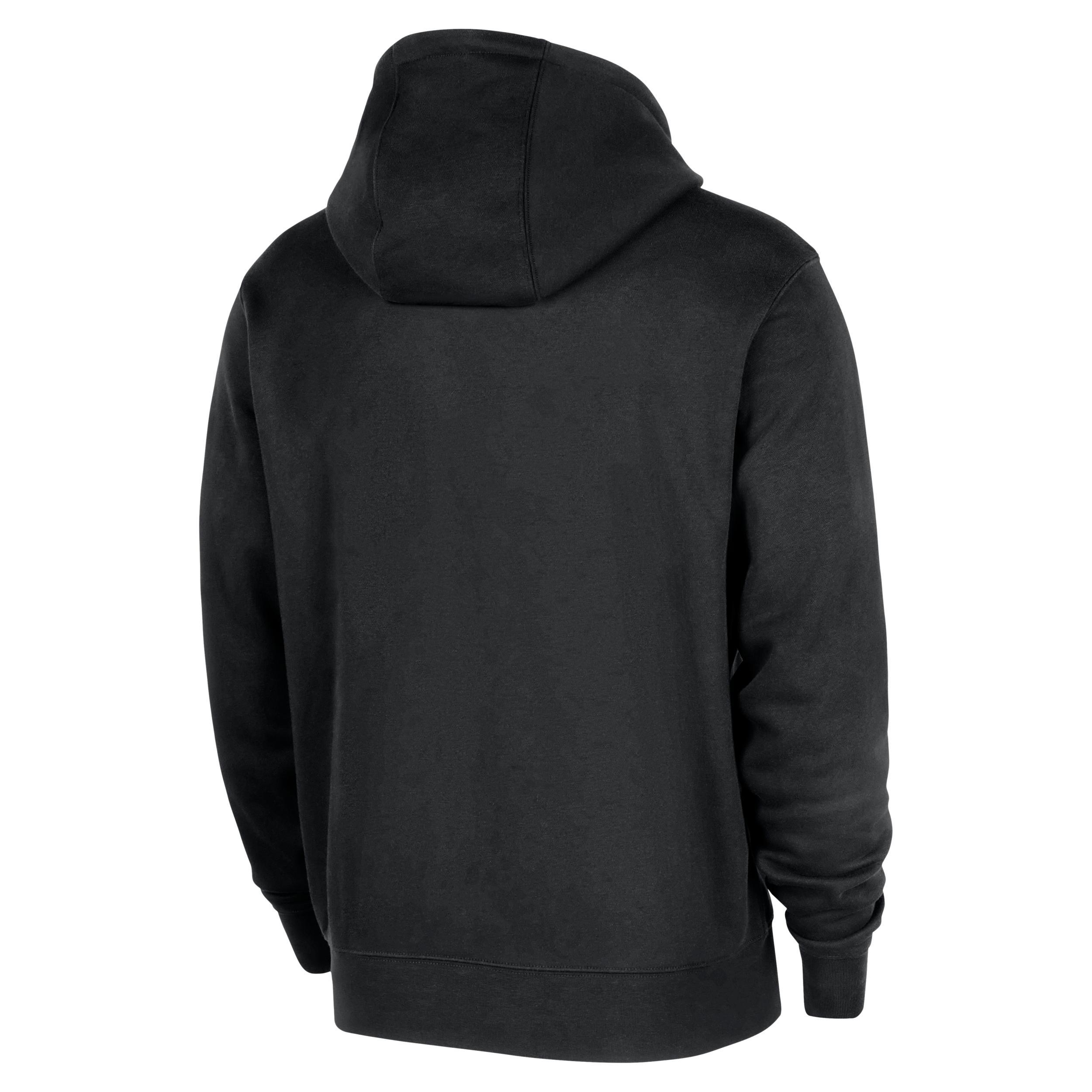 New York Knicks Club Men's Nike NBA Practice Pullover Hoodie Product Image
