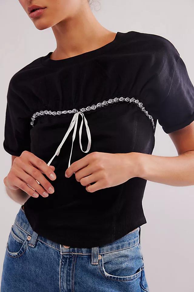 Take A Bow Tee Product Image