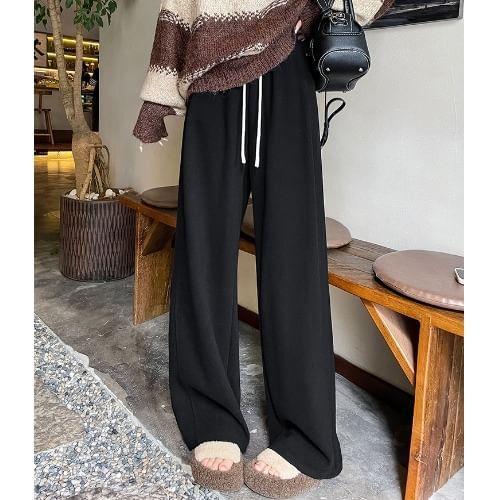 Mid Rise Plain Wide Leg Pants Product Image