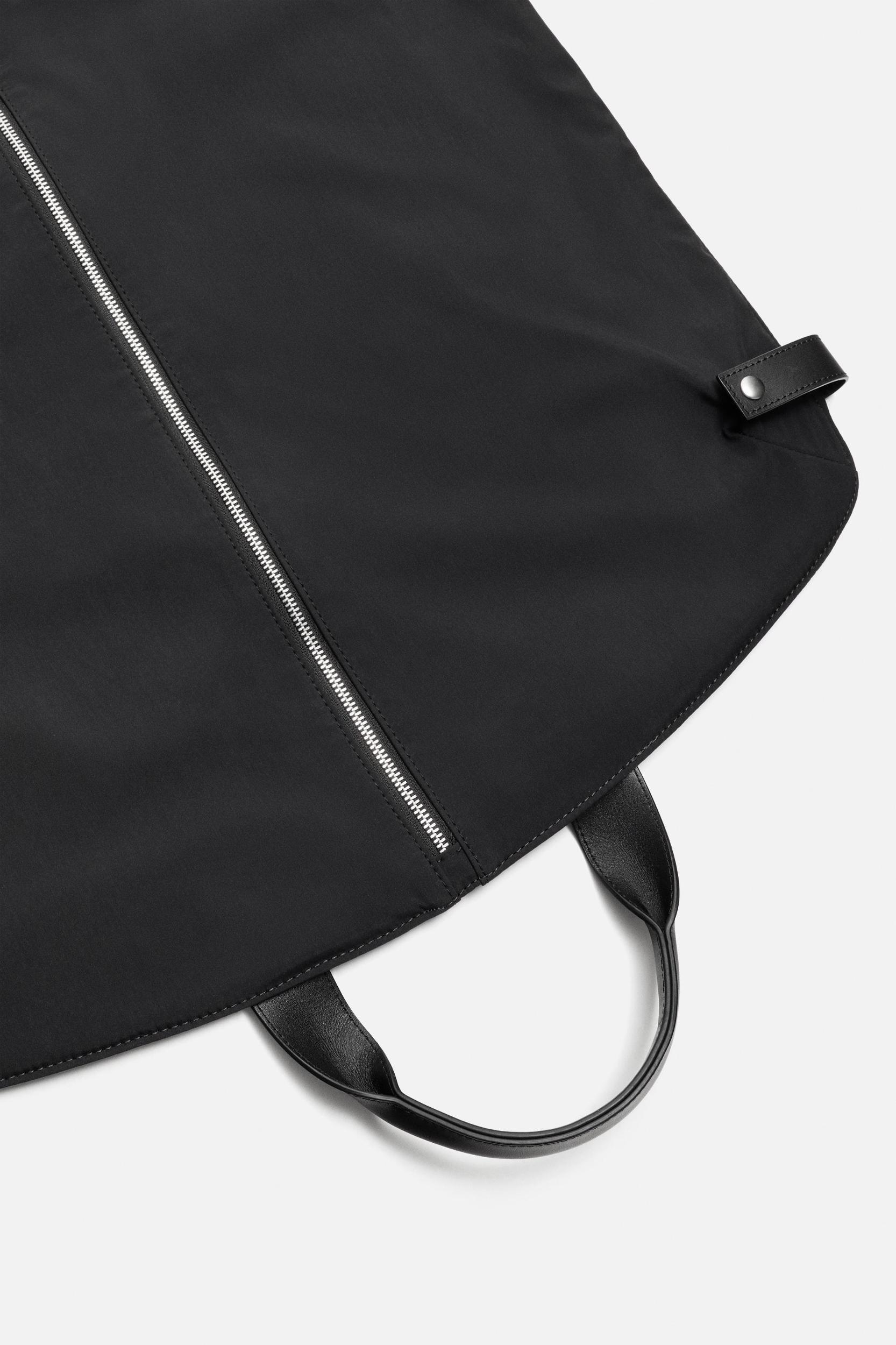 NYLON GARMENT BAG Product Image
