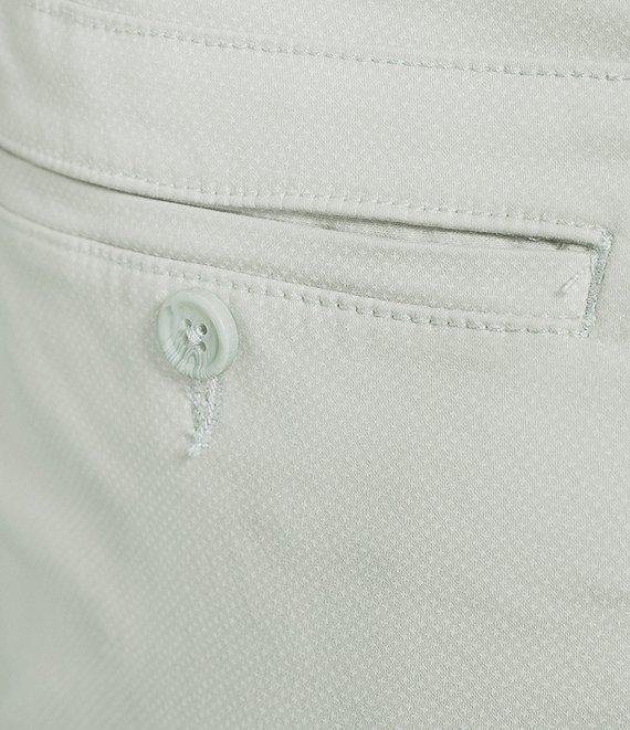 Roundtree & Yorke Casual Straight Fit Flat Front Tech Pocket Printed 9#double; Inseam Shorts Product Image