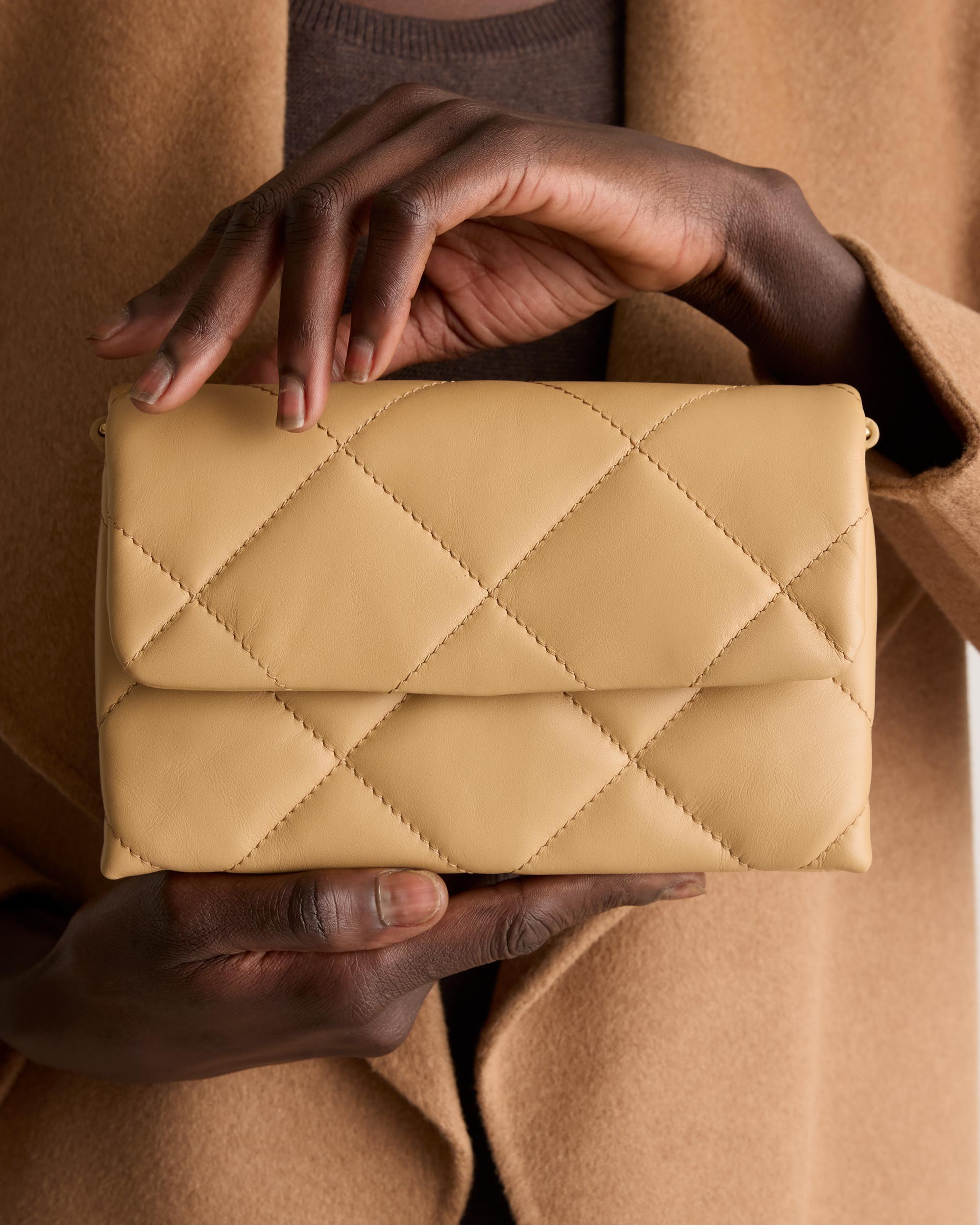 Quince | Women's Italian Leather Diamond Quilted Wallet Crossbody Product Image
