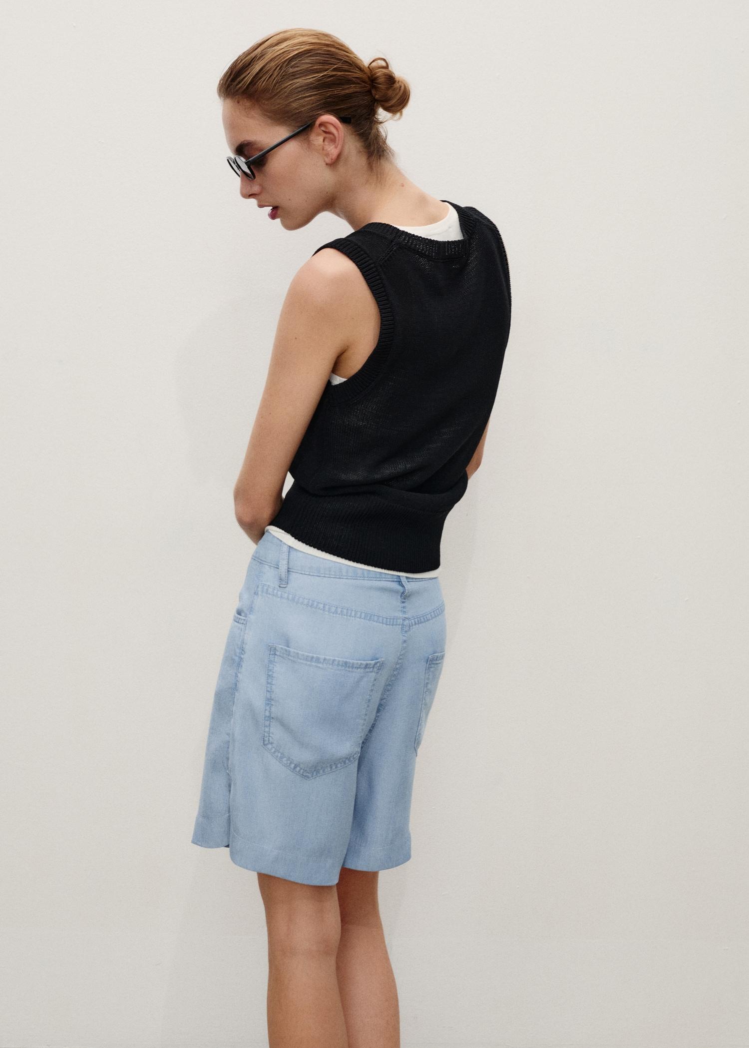 Straight-fit lyocell bermuda shorts - Women | MANGO USA Product Image