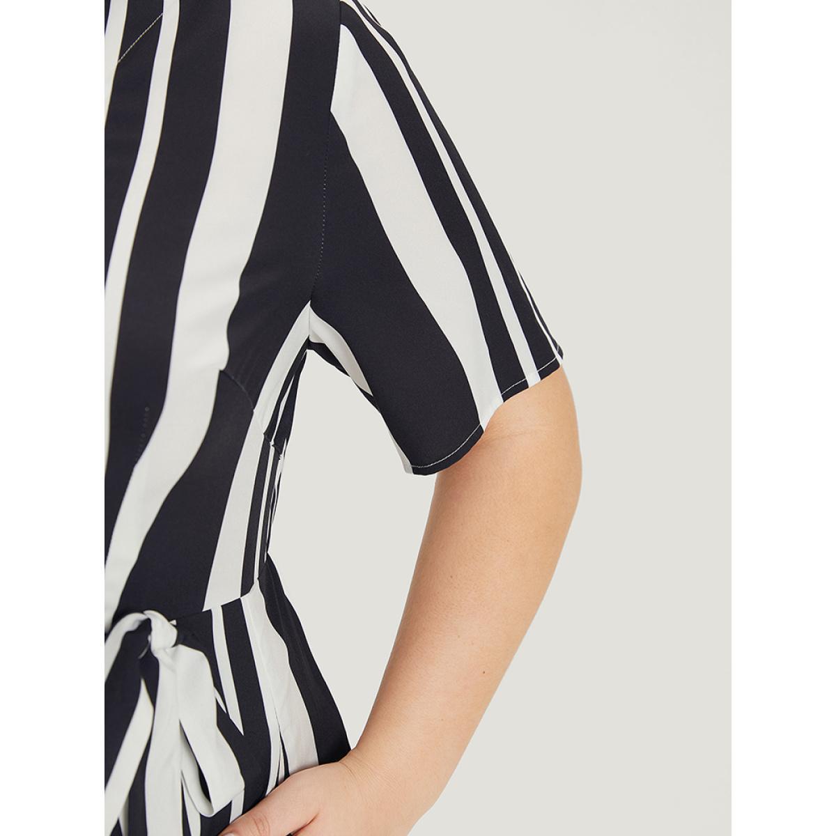 Plus Size Striped Print Bowknot Pocket Surplice Neck Dress Black Women Elegant Bowknot V-neck Short sleeve Curvy Knee Dress BloomChic 30/6X Product Image