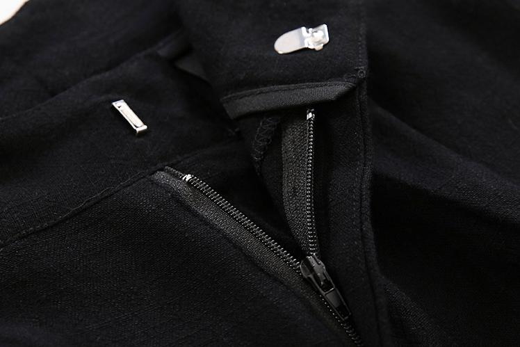 RT No. 1715 LINEN PLEATED SHORTS Product Image