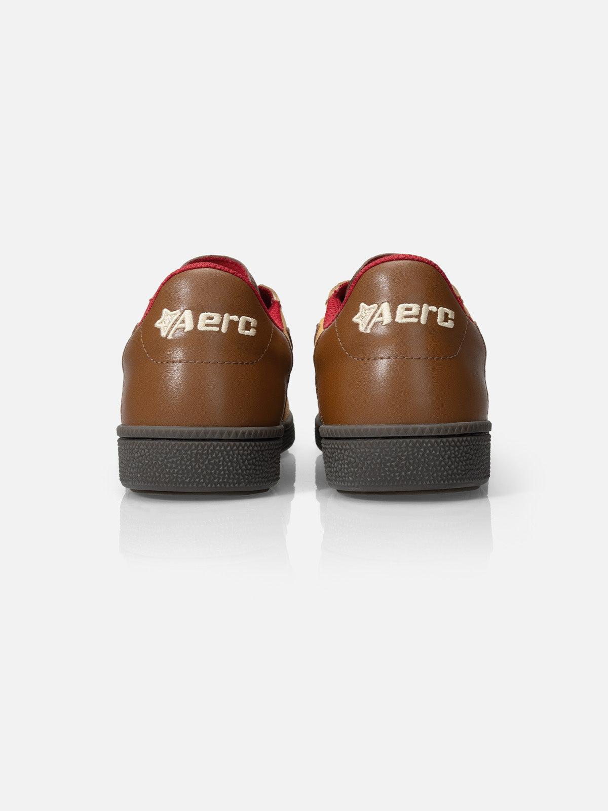 Triple Star Embroidery Star Gum Sole Skate Shoes Product Image