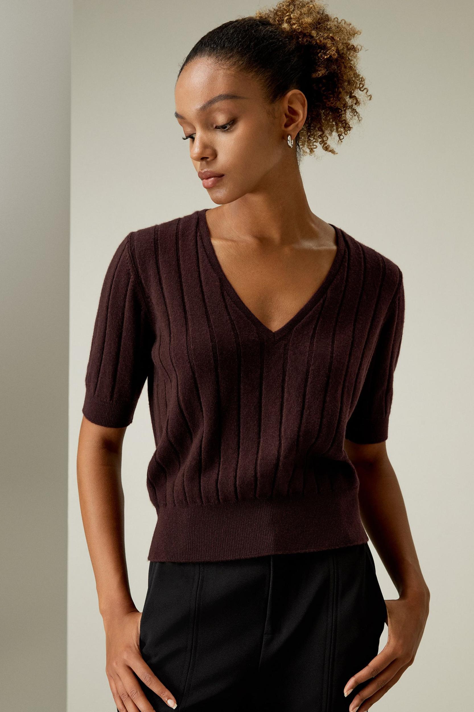 V-Neck Cashmere T-shirt Product Image