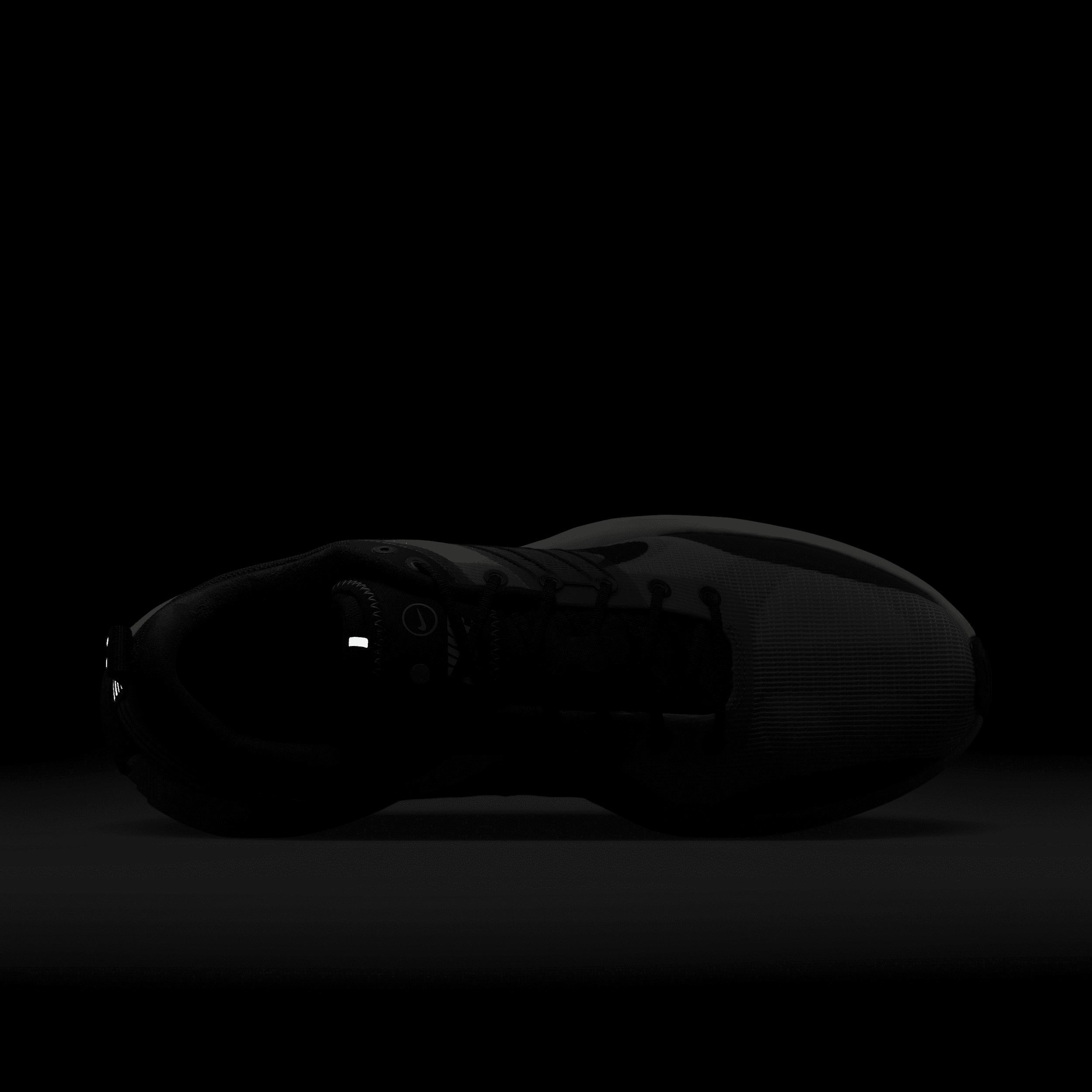 Nike Mens Lunar Roam Casual Shoes Product Image
