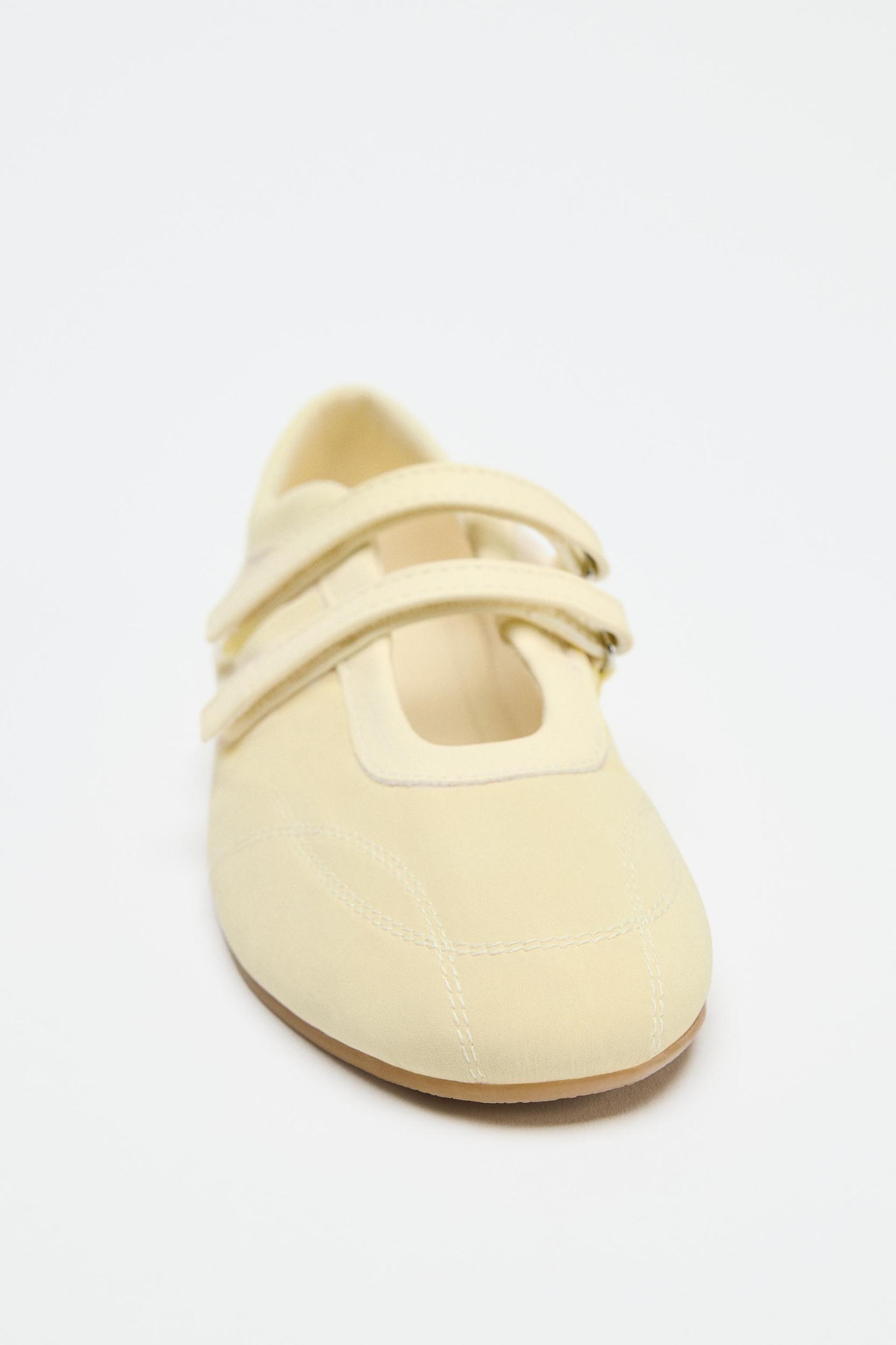 SATIN EFFECT TOPSTITCHED BALLET FLATS Product Image