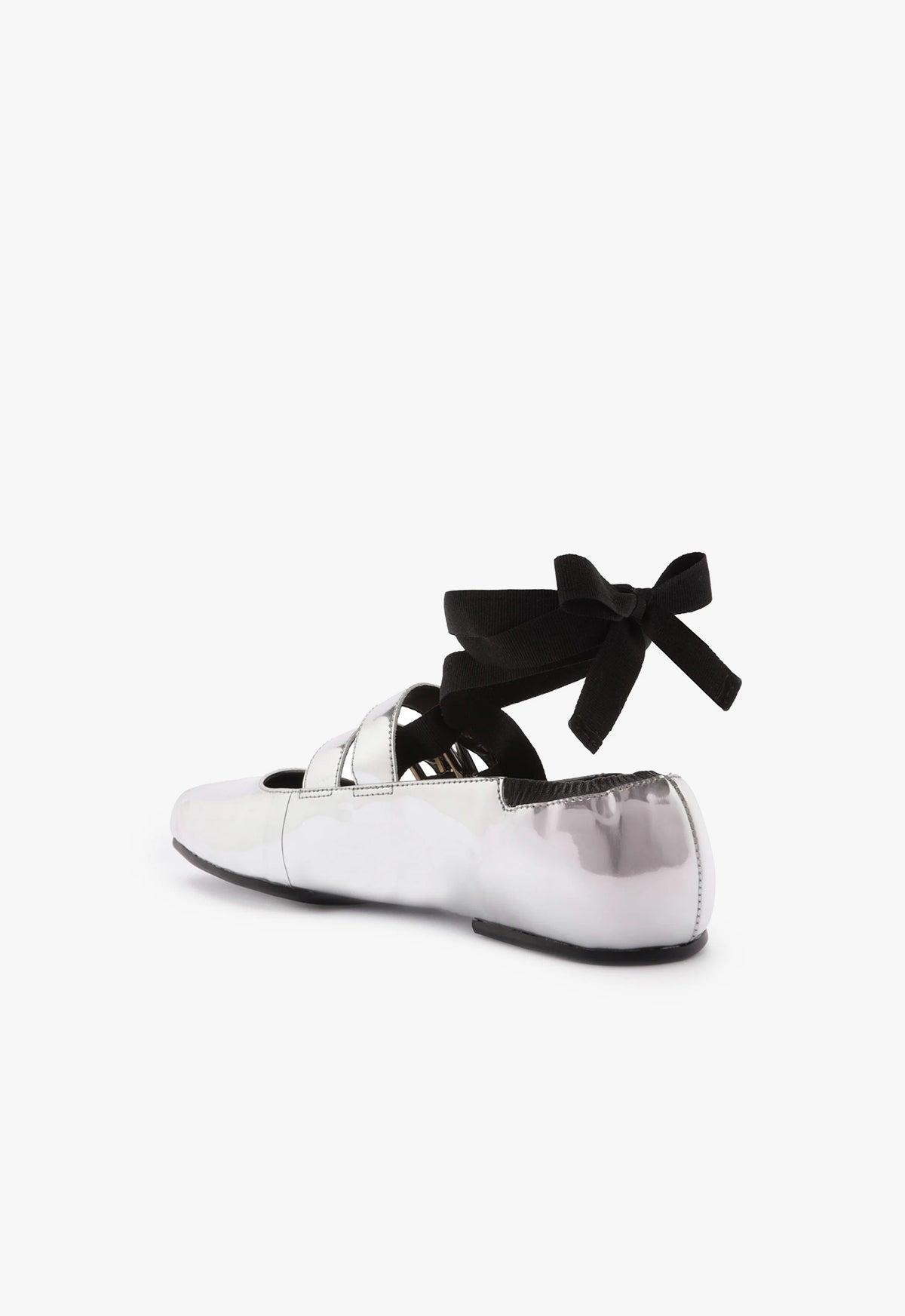 Raika Specchio Leather Flat Female Product Image