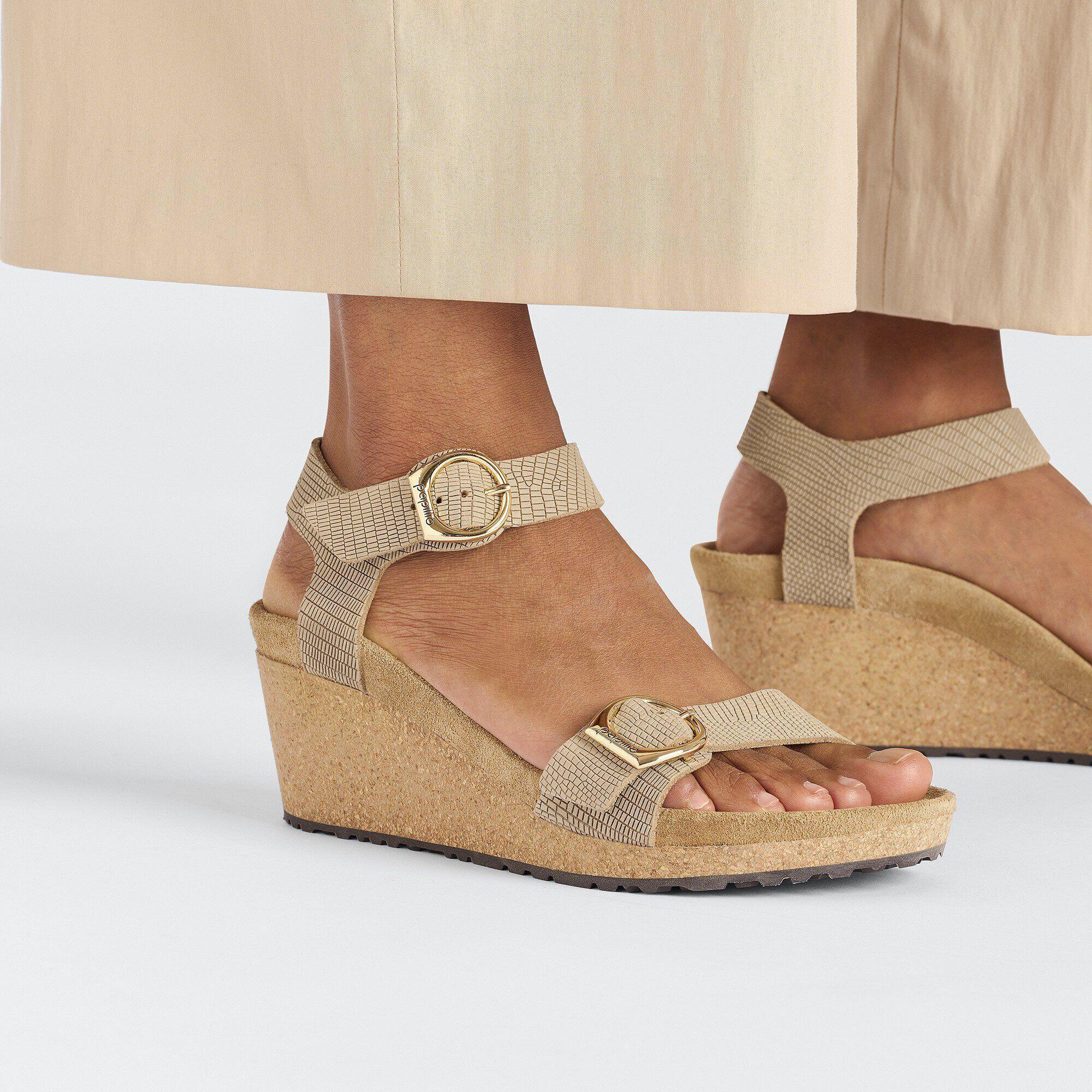 Soley Ring-Buckle Nubuck Leather Embossed Product Image