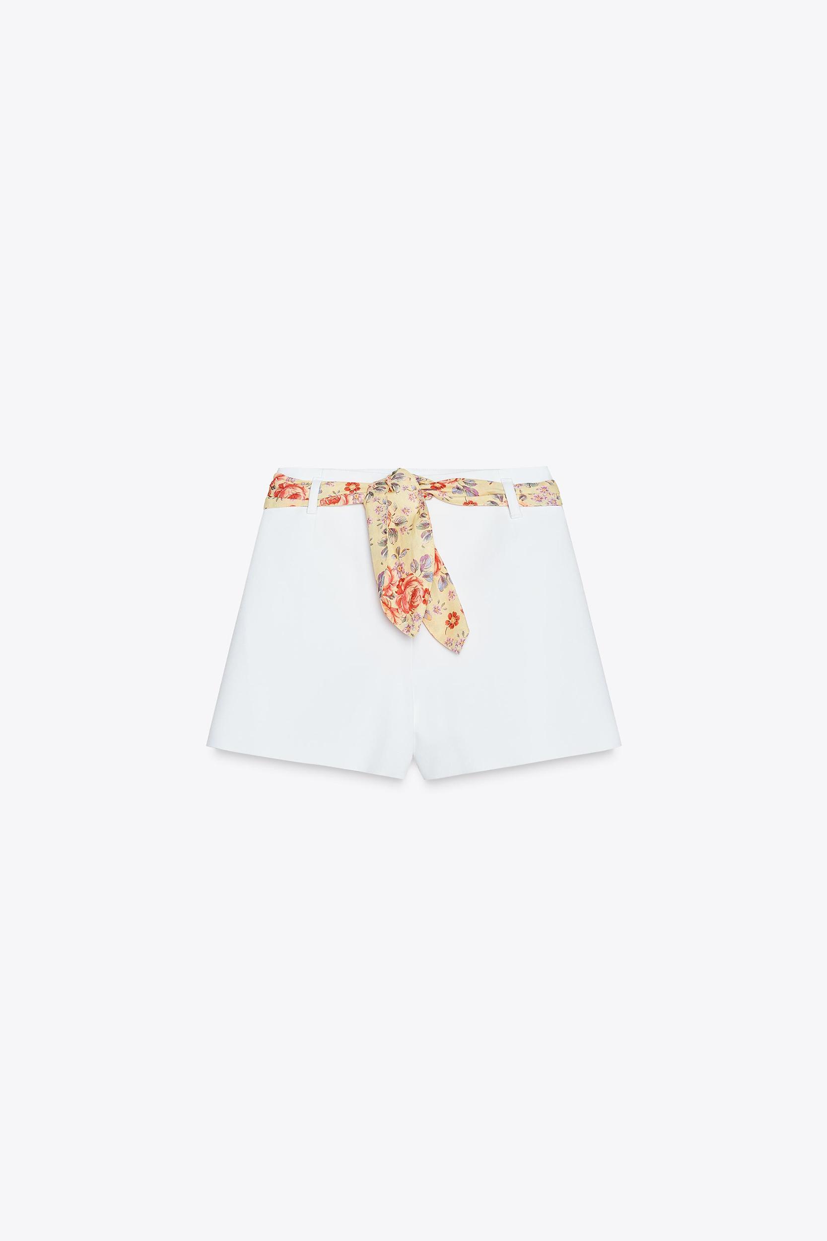HIGH-WAISTED SCARF SHORTS Product Image