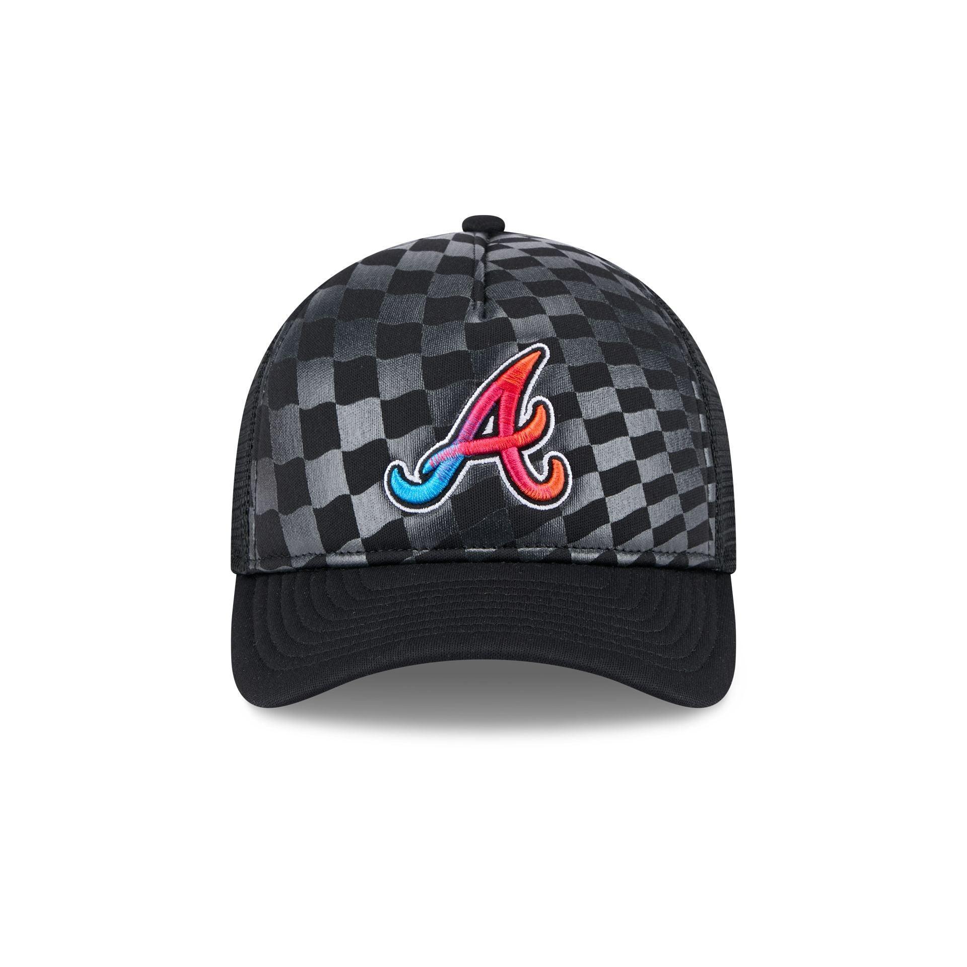 Atlanta Braves Gradient Raceway 9FORTY M-Crown A-Frame Trucker Hat Male Product Image