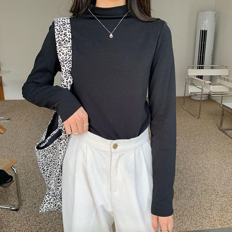 Long-Sleeve Mock Neck Plain Tee Product Image