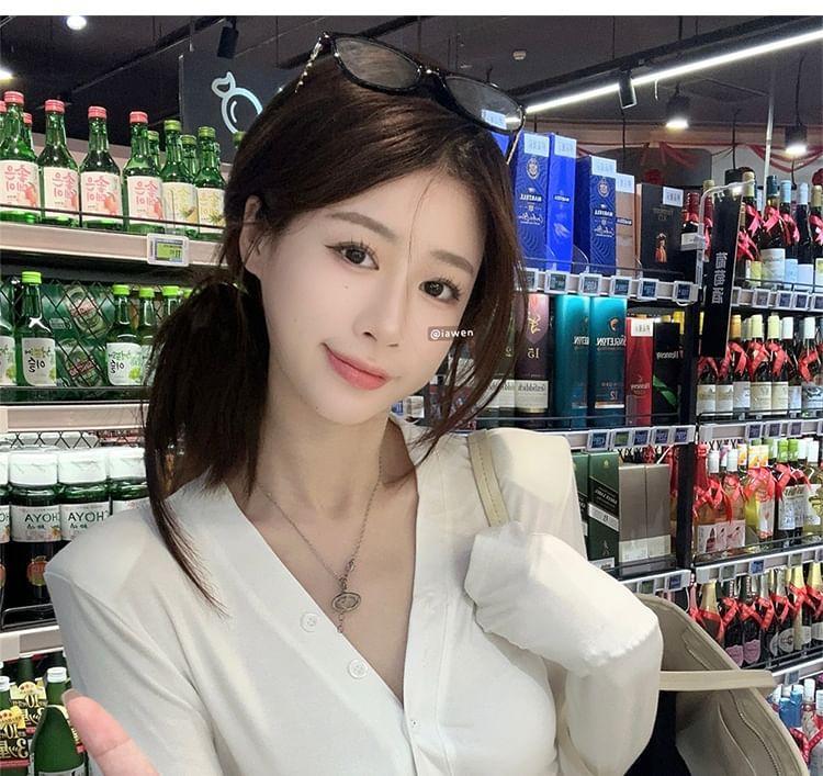Long Sleeve V-Neck Plain Button Ruched T-Shirt Product Image