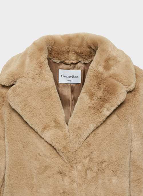 dulce coat Product Image
