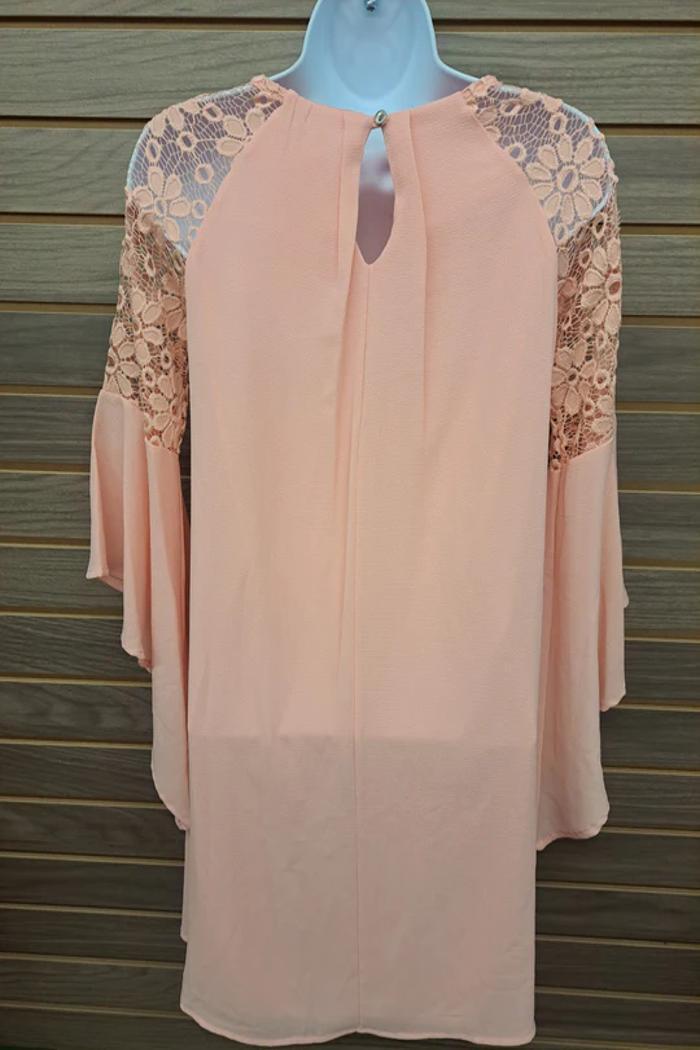 Pink Lace Arm 3/4 Sleeve Product Image
