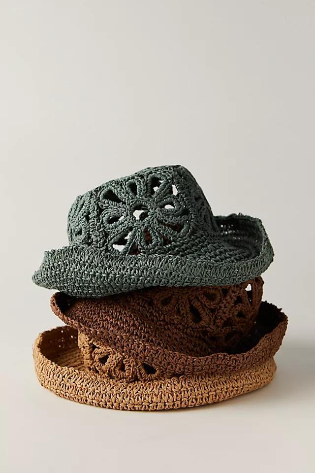 Cut-Out Daisy Straw Hat Product Image