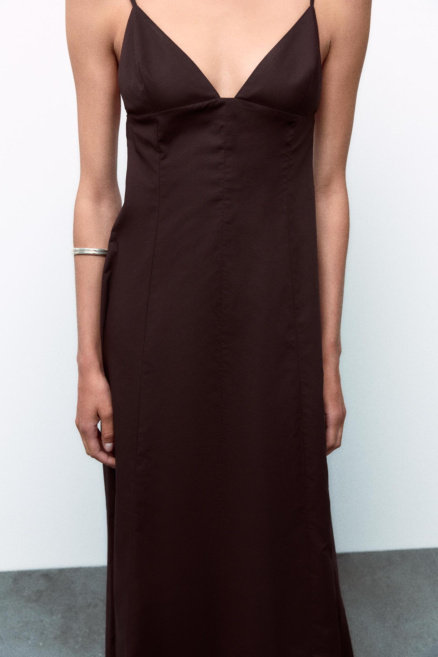 VOLUMINOUS MIDI DRESS Product Image