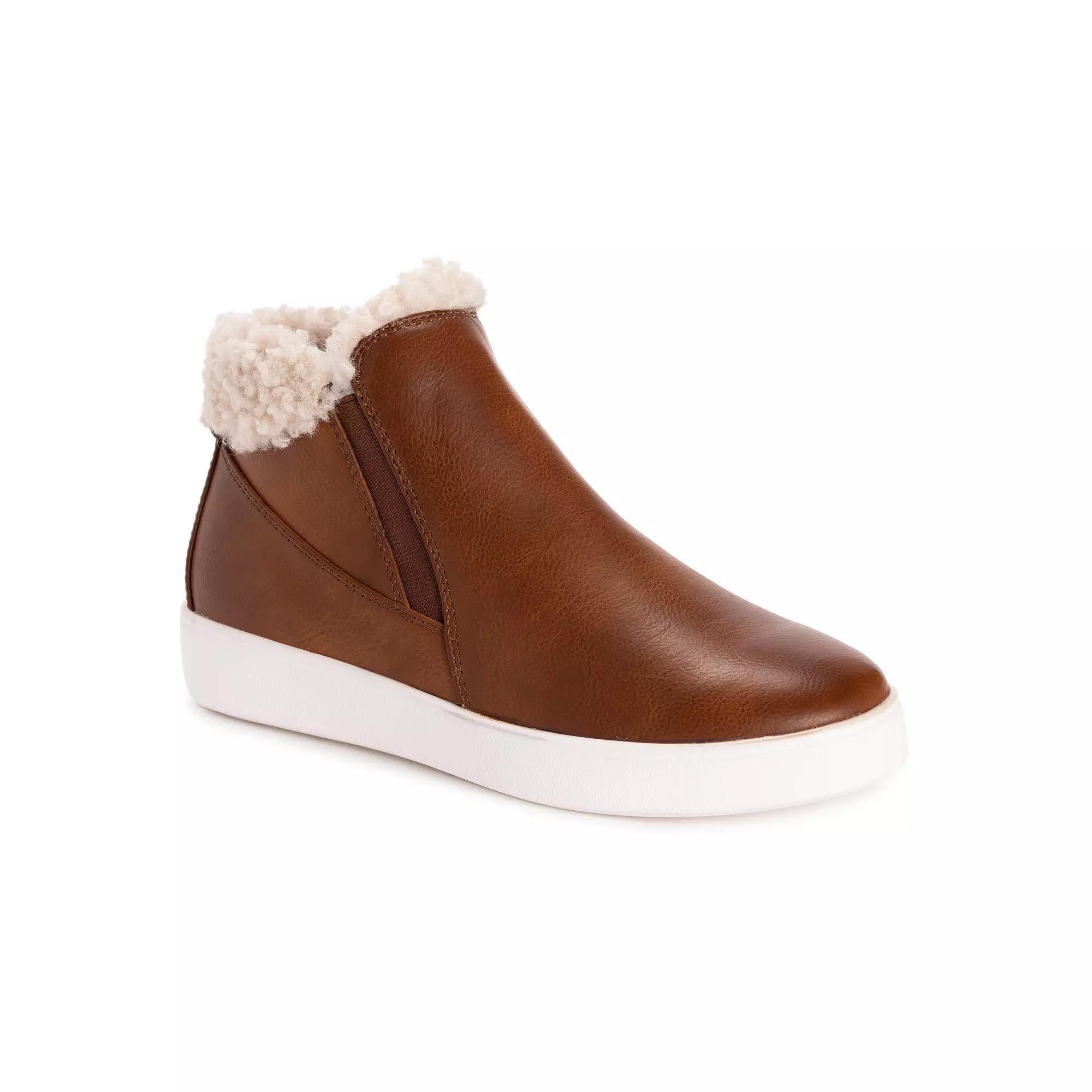 MUK LUKS Montana Big Sky Womens Ankle Boots Red Product Image