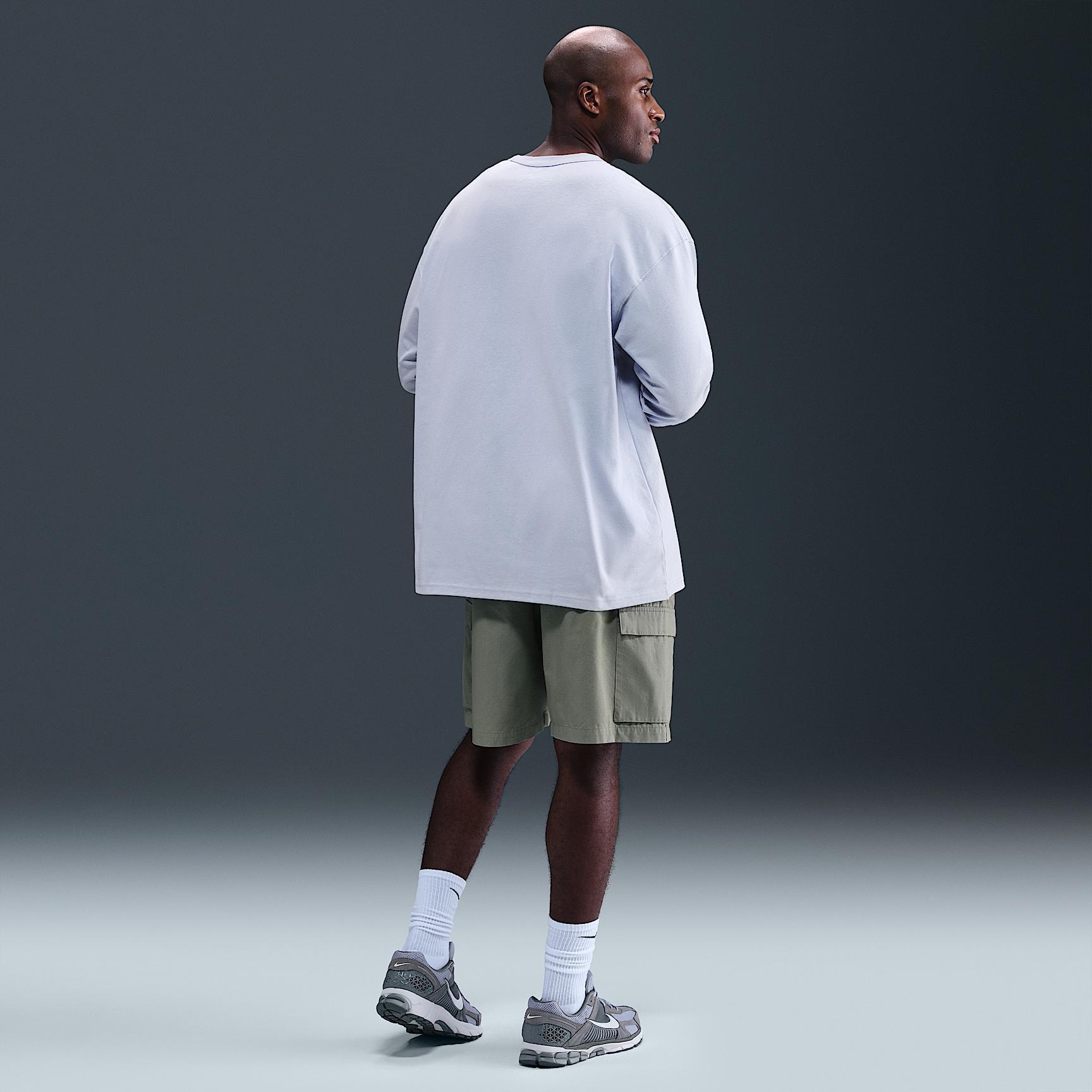 Nike Sportswear Premium Essentials Men's Long-Sleeve T-Shirt Product Image