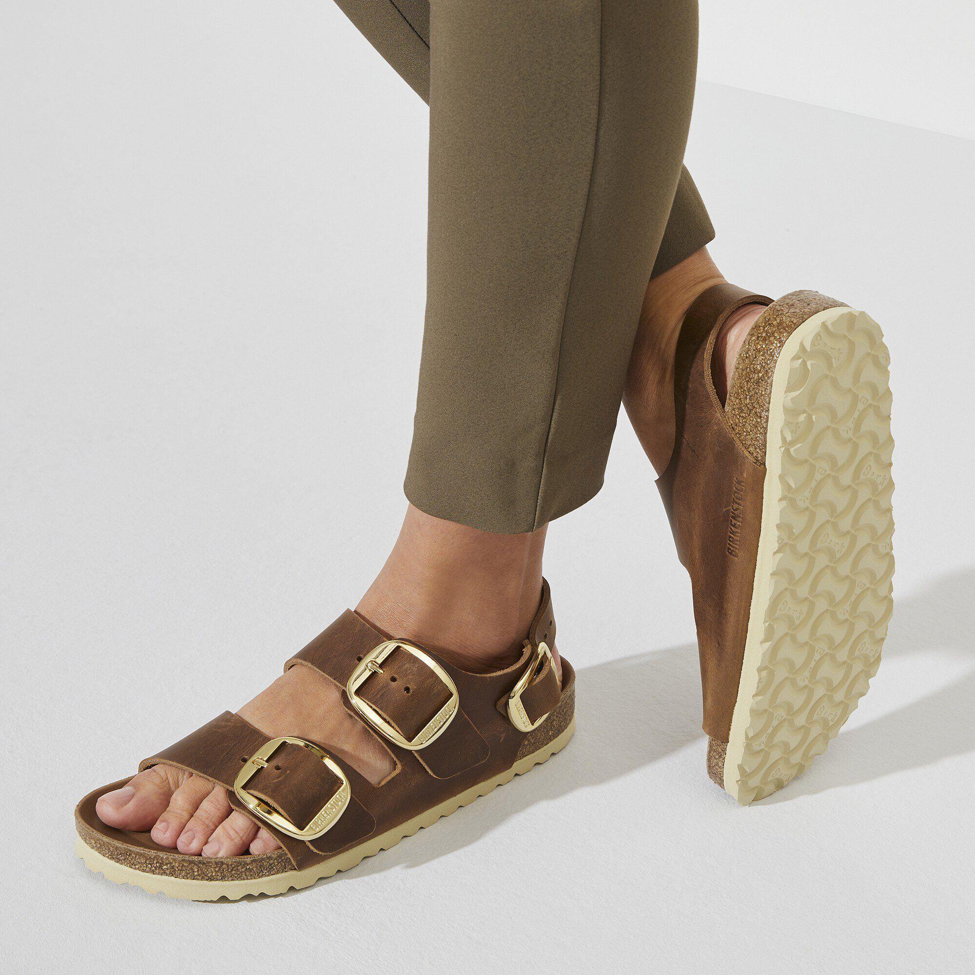 Milano Big Buckle Oiled Leather Olive Green Product Image