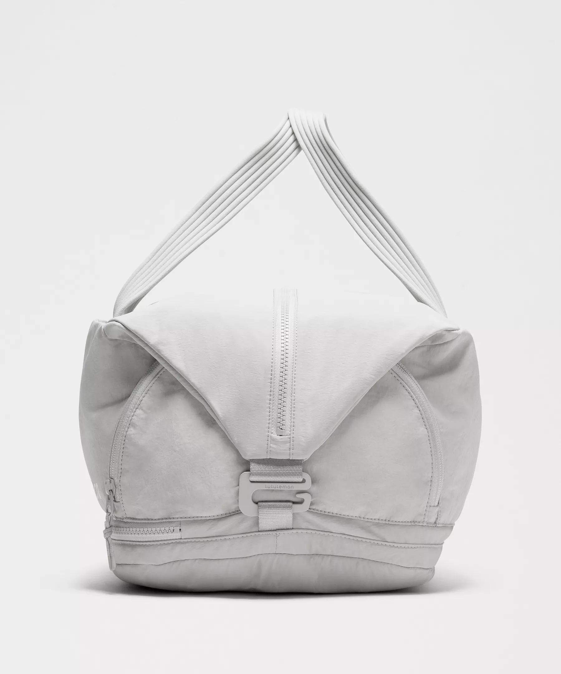 3-in-1 Gym Duffle Bag 30L Product Image