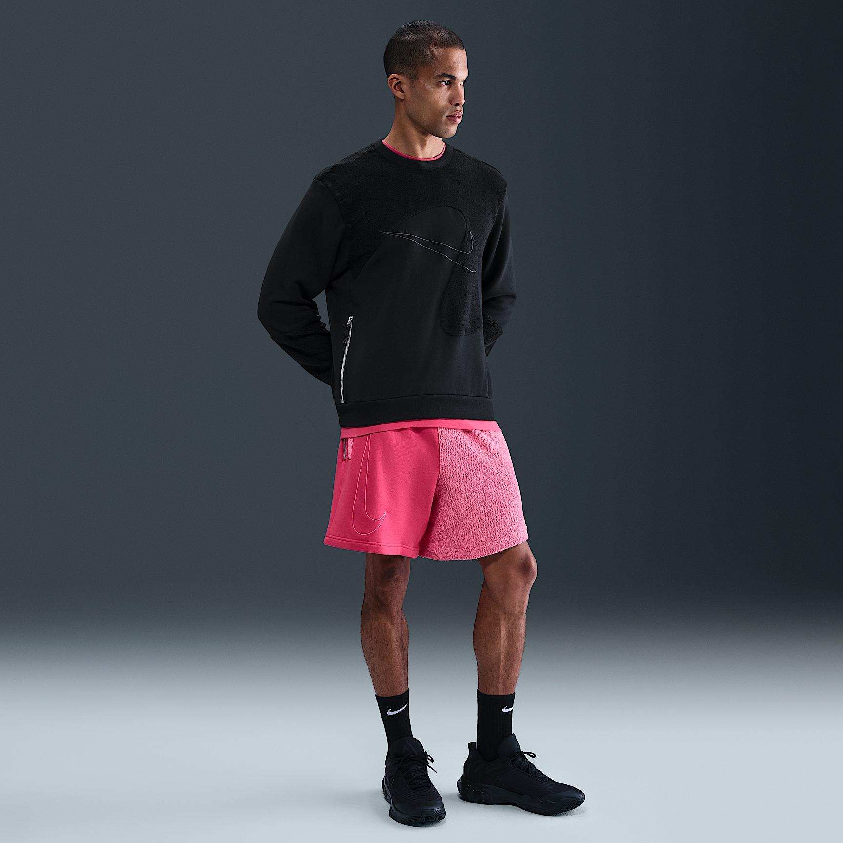 Giannis Standard Issue Men's Basketball Crew Product Image