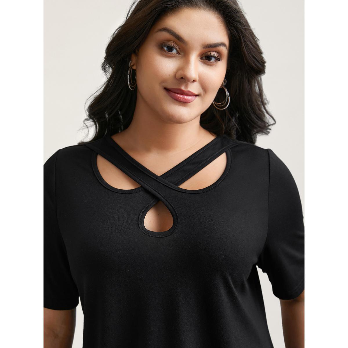 Plus Size Crossover Keyhole Plain Stretchy T-Shirt Black Women Casual Cut-Out Asymmetrical Neck Everyday T-shirts BloomChic 28/5X Product Image