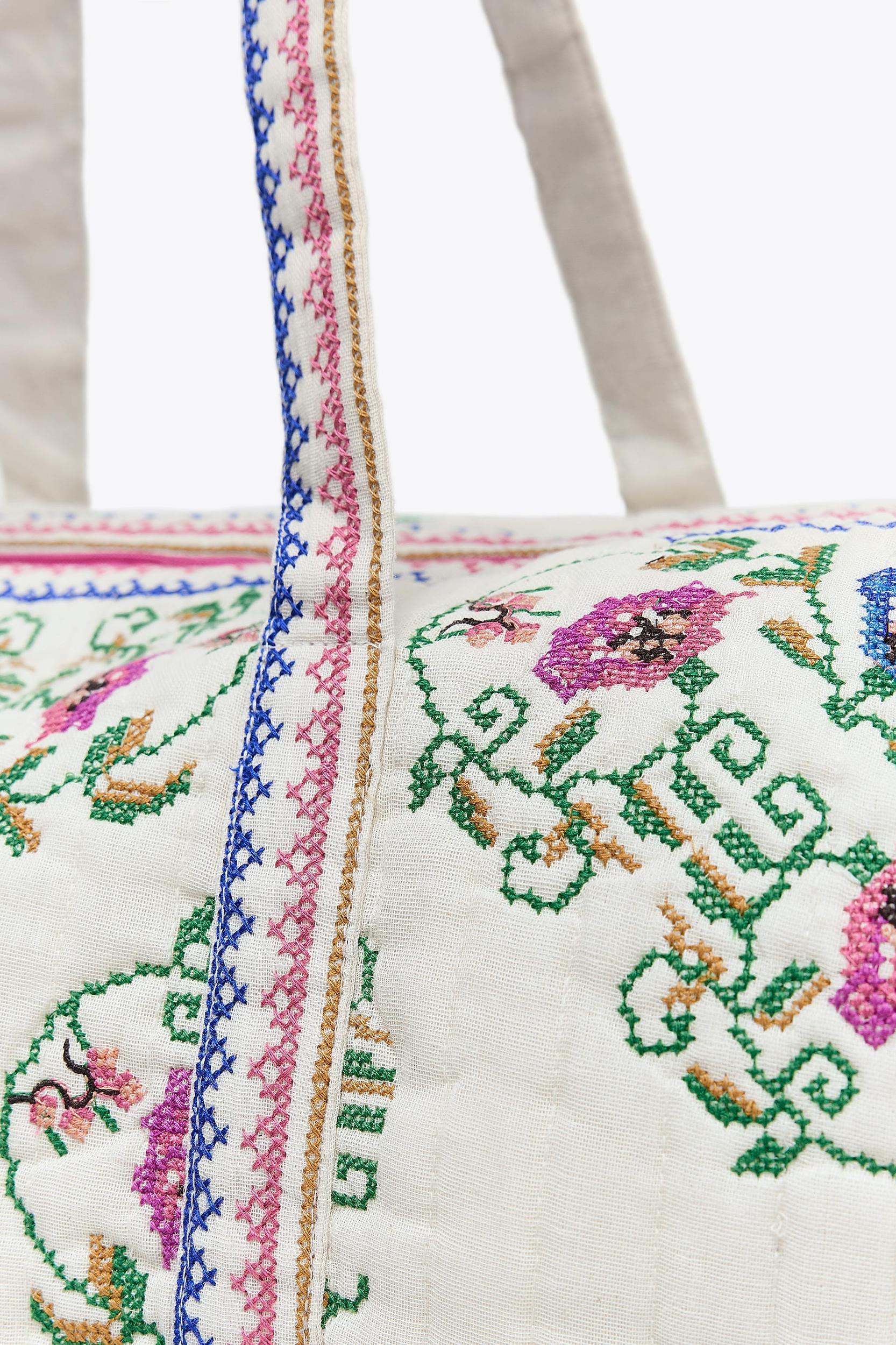 QUILTED EMBROIDERED BAG Product Image
