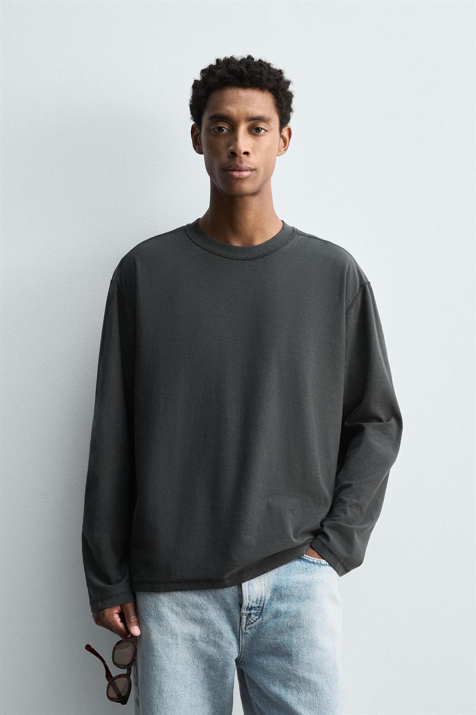 REVERSE EFFECT T-SHIRT Product Image