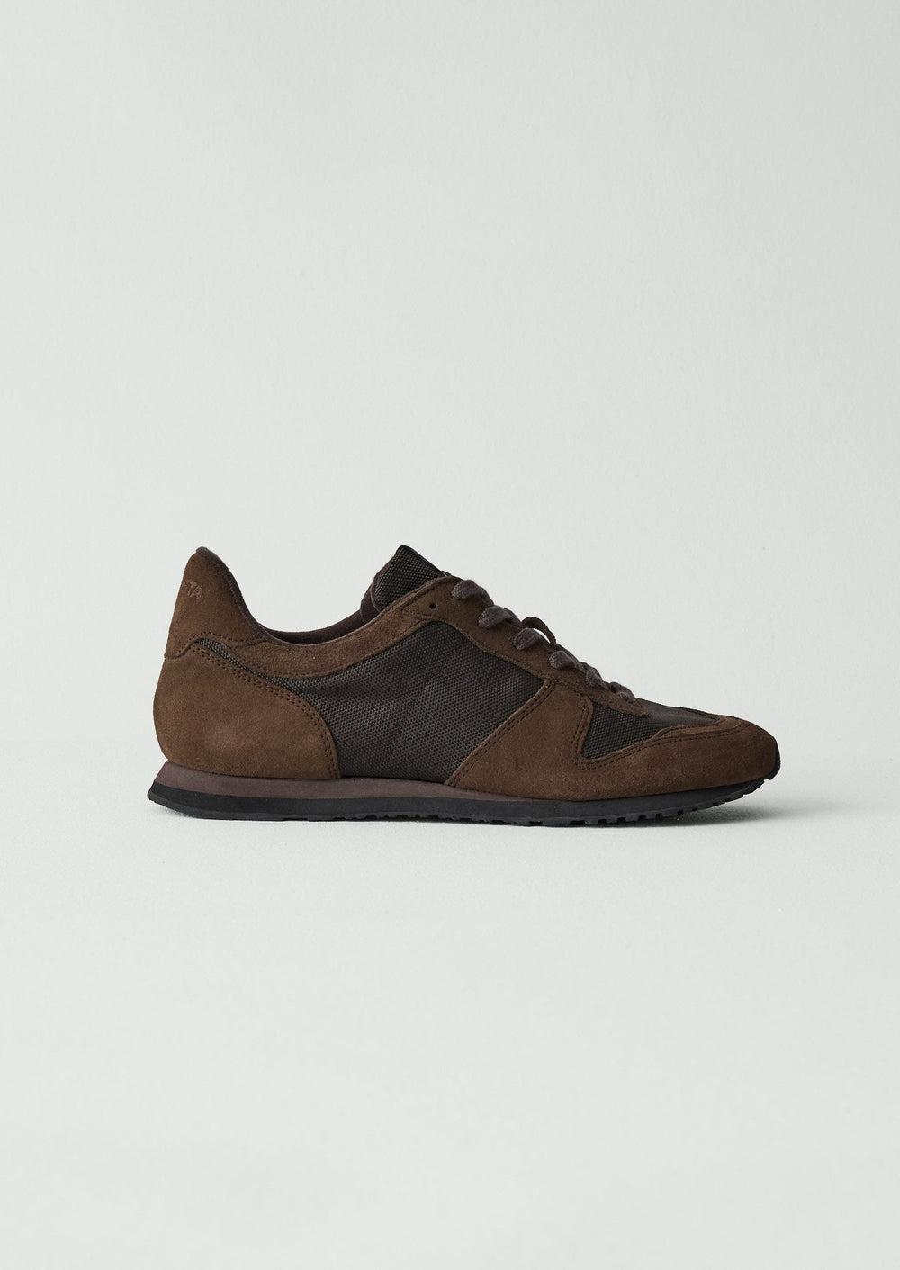 Novesta Marthon Runner Trainers | Bitter Chocolate Product Image