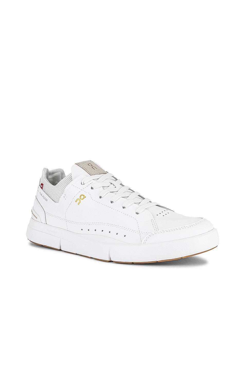 On Mens The Roger Centre Court Low Top Sneakers Product Image
