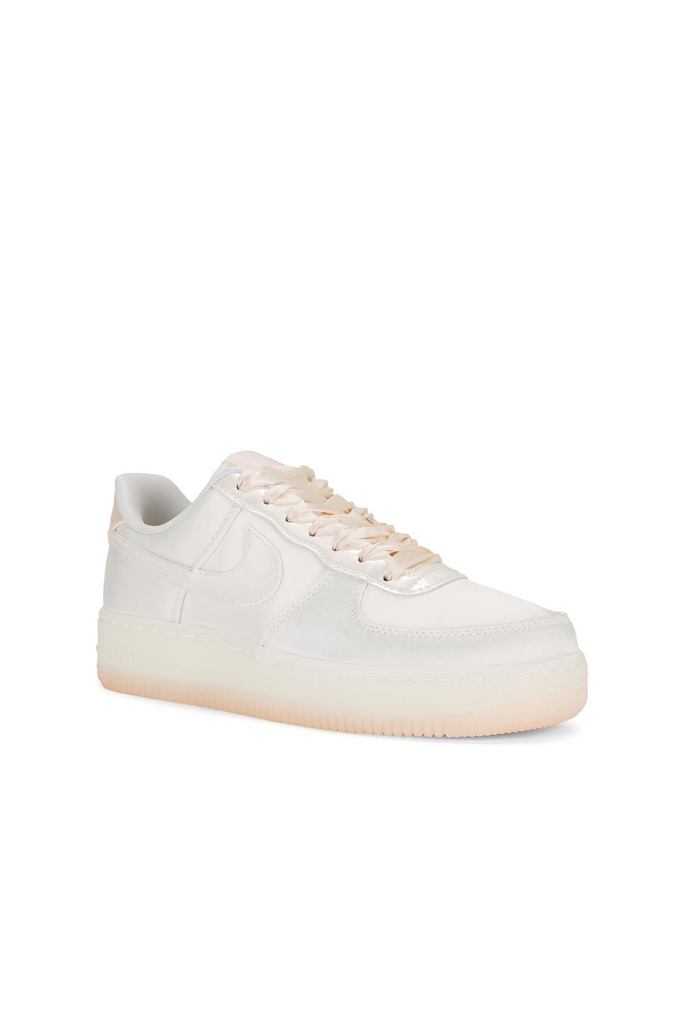 Air Force 1 '07 Lv8 Nike Product Image