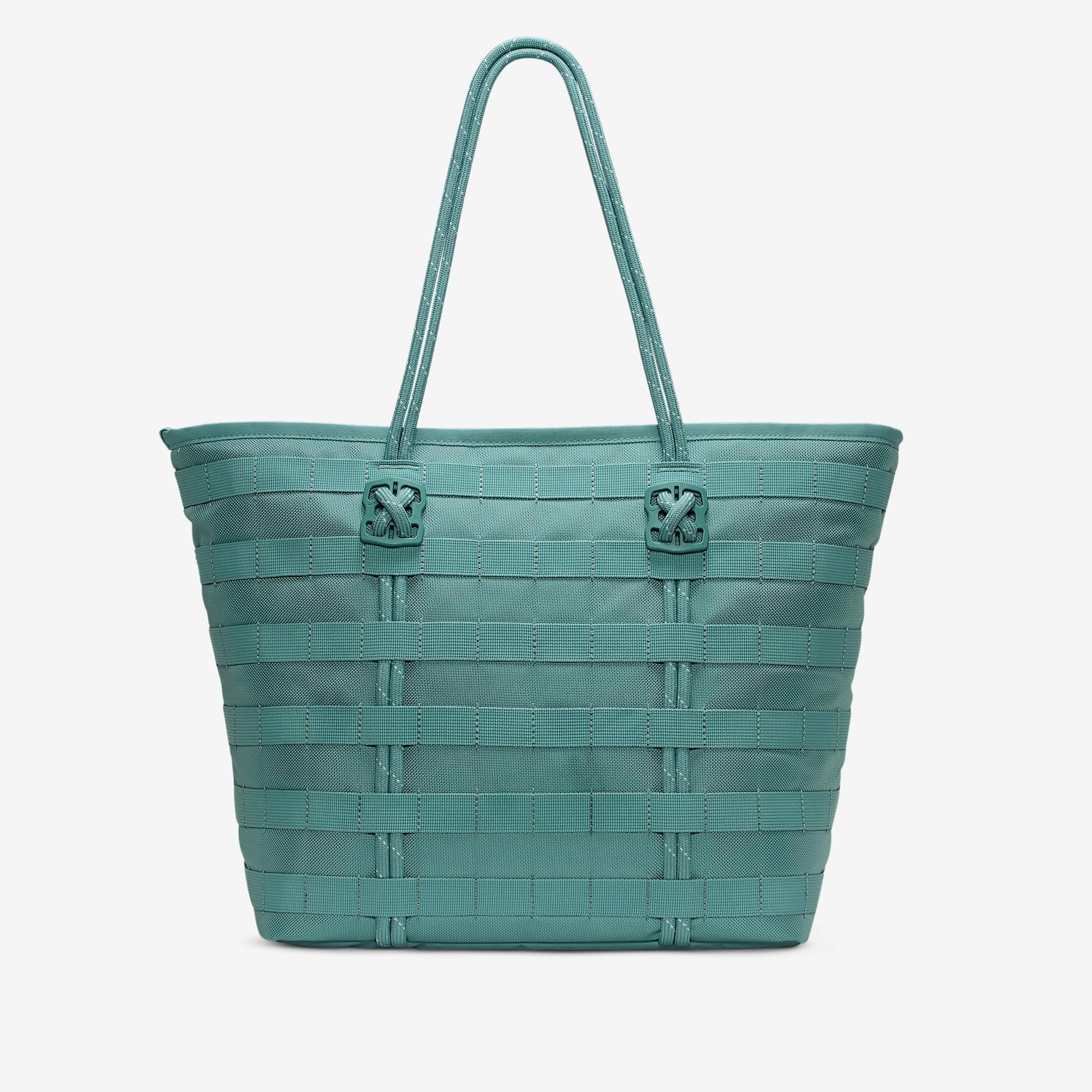 Nike Sportswear RPM Tote (26L) Product Image