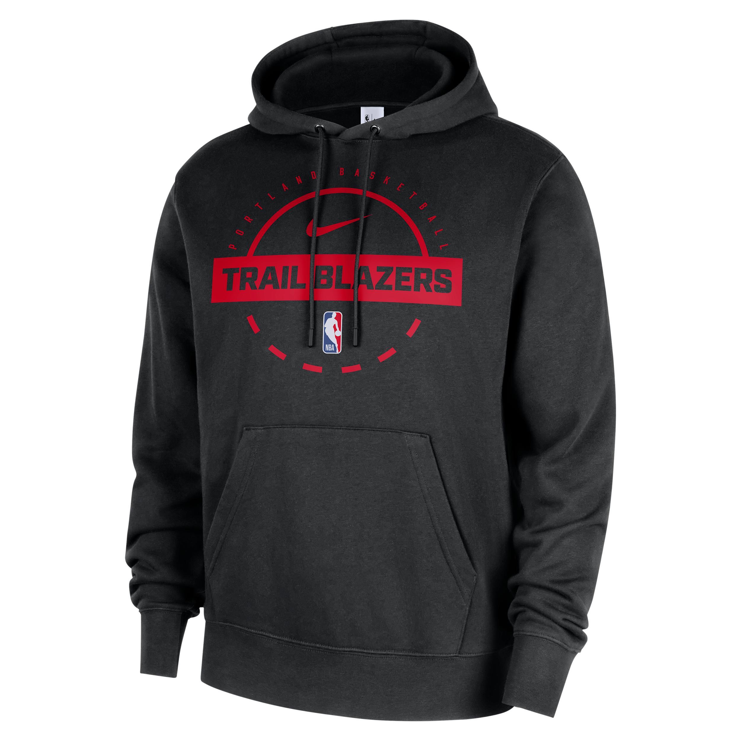 New York Knicks Club Men's Nike NBA Practice Pullover Hoodie Product Image