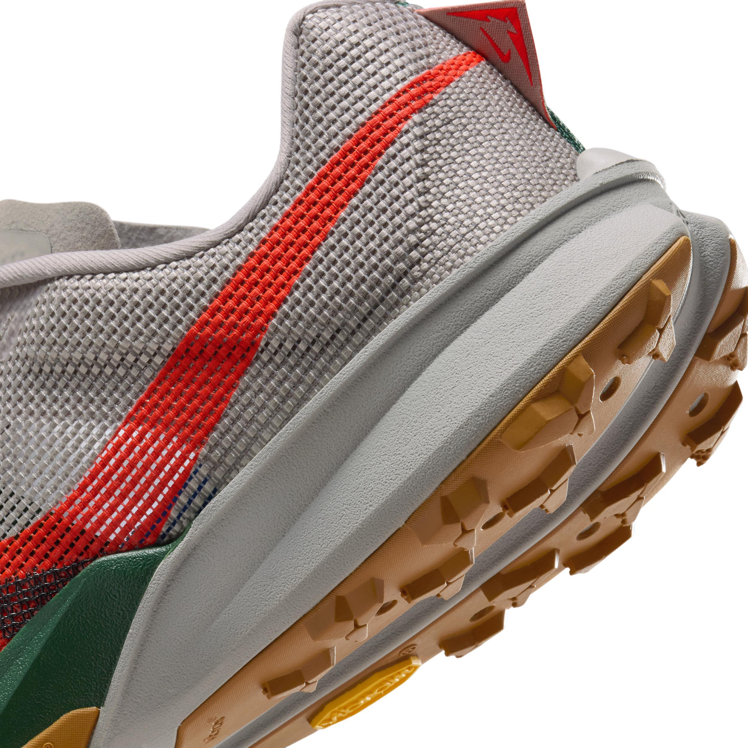 Nike Men's Kiger 10 Trail Running Shoes Product Image